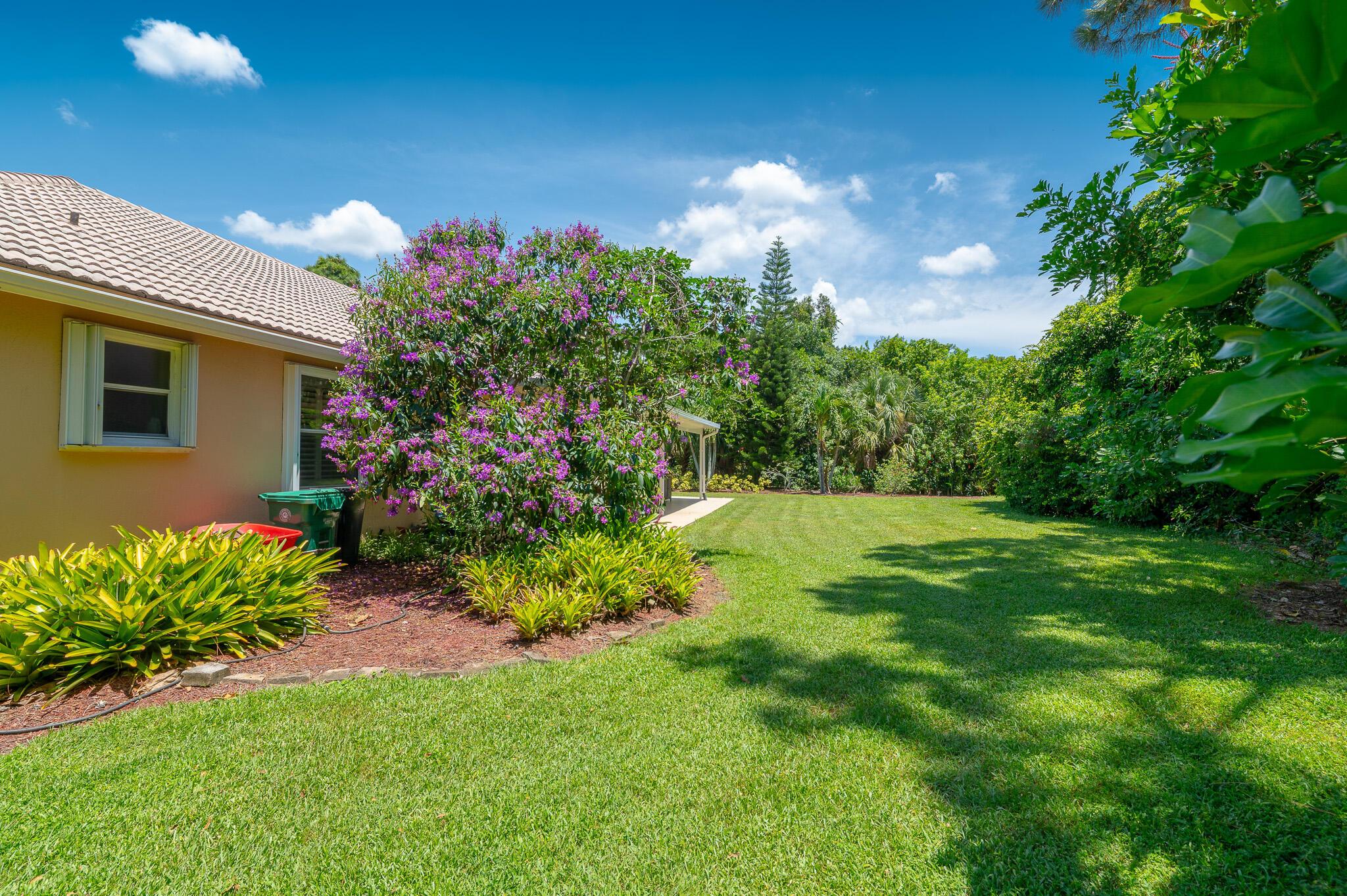 Homes for sale in Port St Lucie, FL | 1543 Se Holyrood Lane, Port St Lucie, FL 34952 | MLS# R11113722