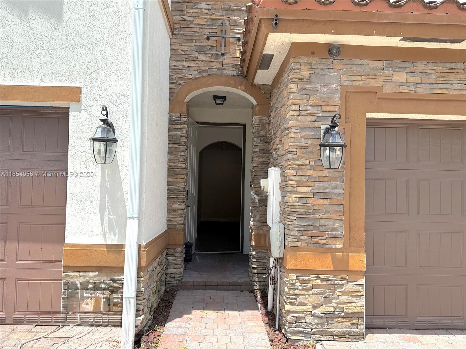 Property photo # 6