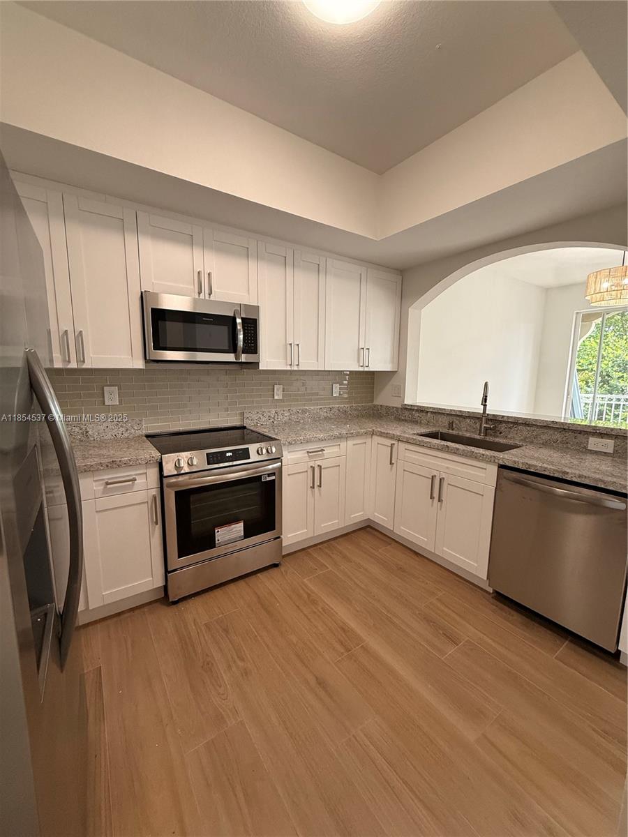 Property photo # 6