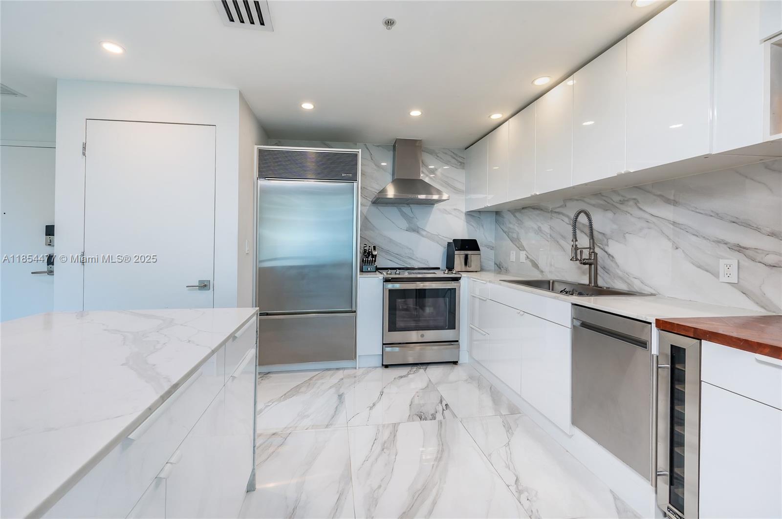 Property photo # 4