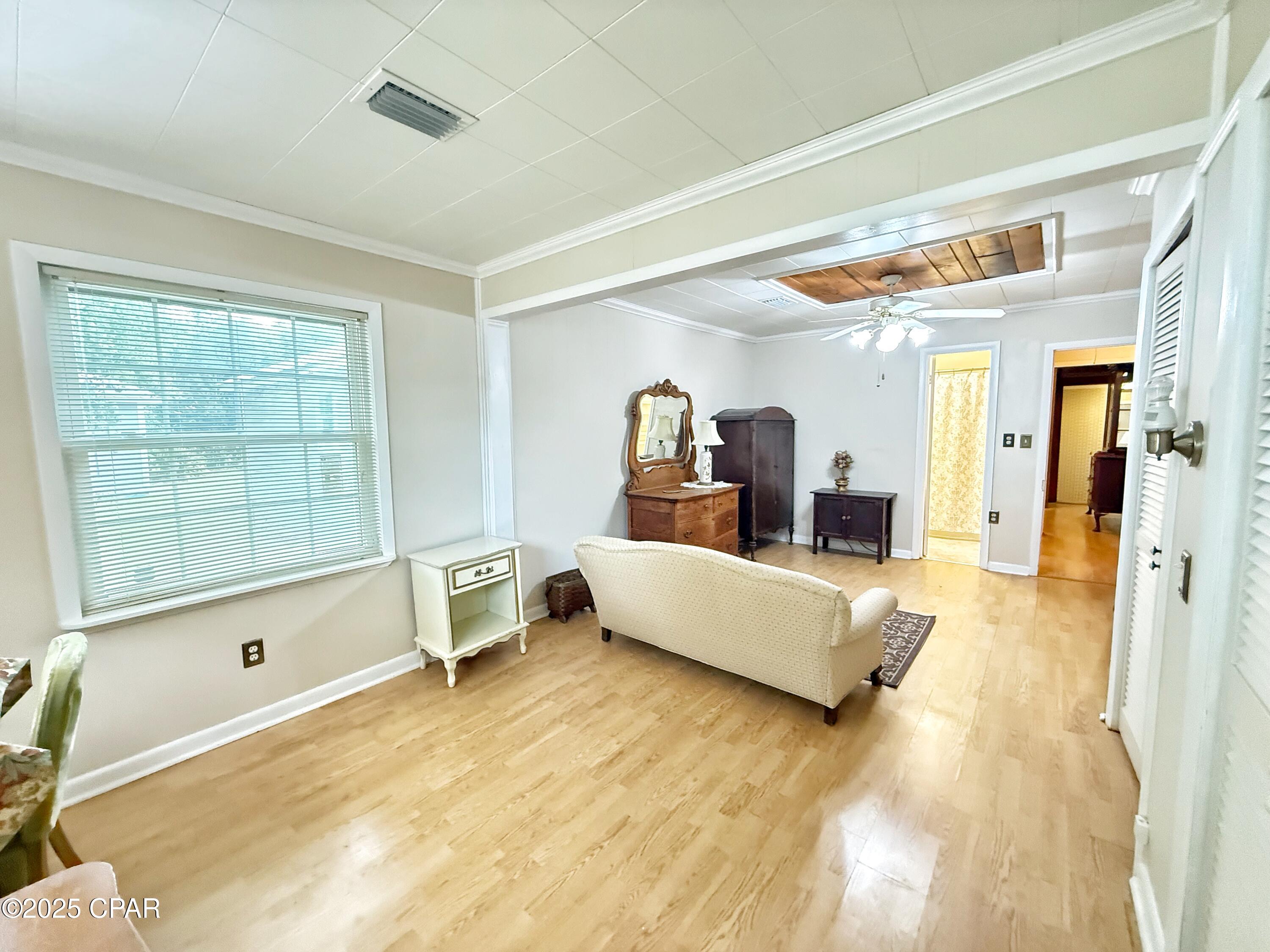 M2799qdmqxbypjddzfetlinb04mvzo8pi5vj_7z4c1g