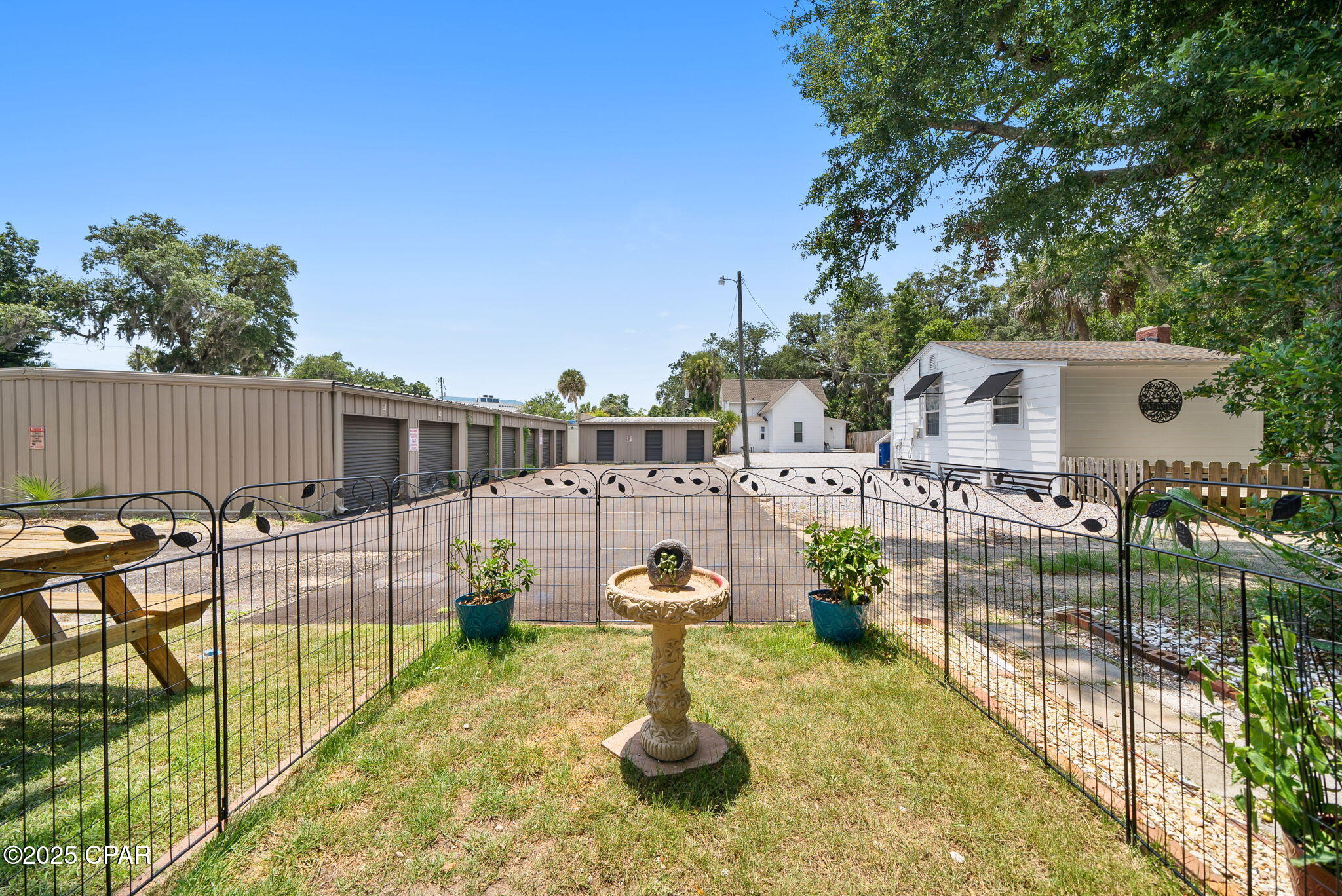 Image 19 For 105 Allen Avenue 56