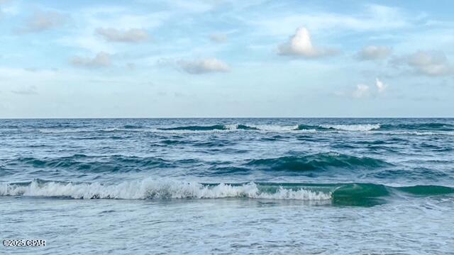 Vhiz9199uwdwylodw9kixidhmngek4ufwhxias64xim