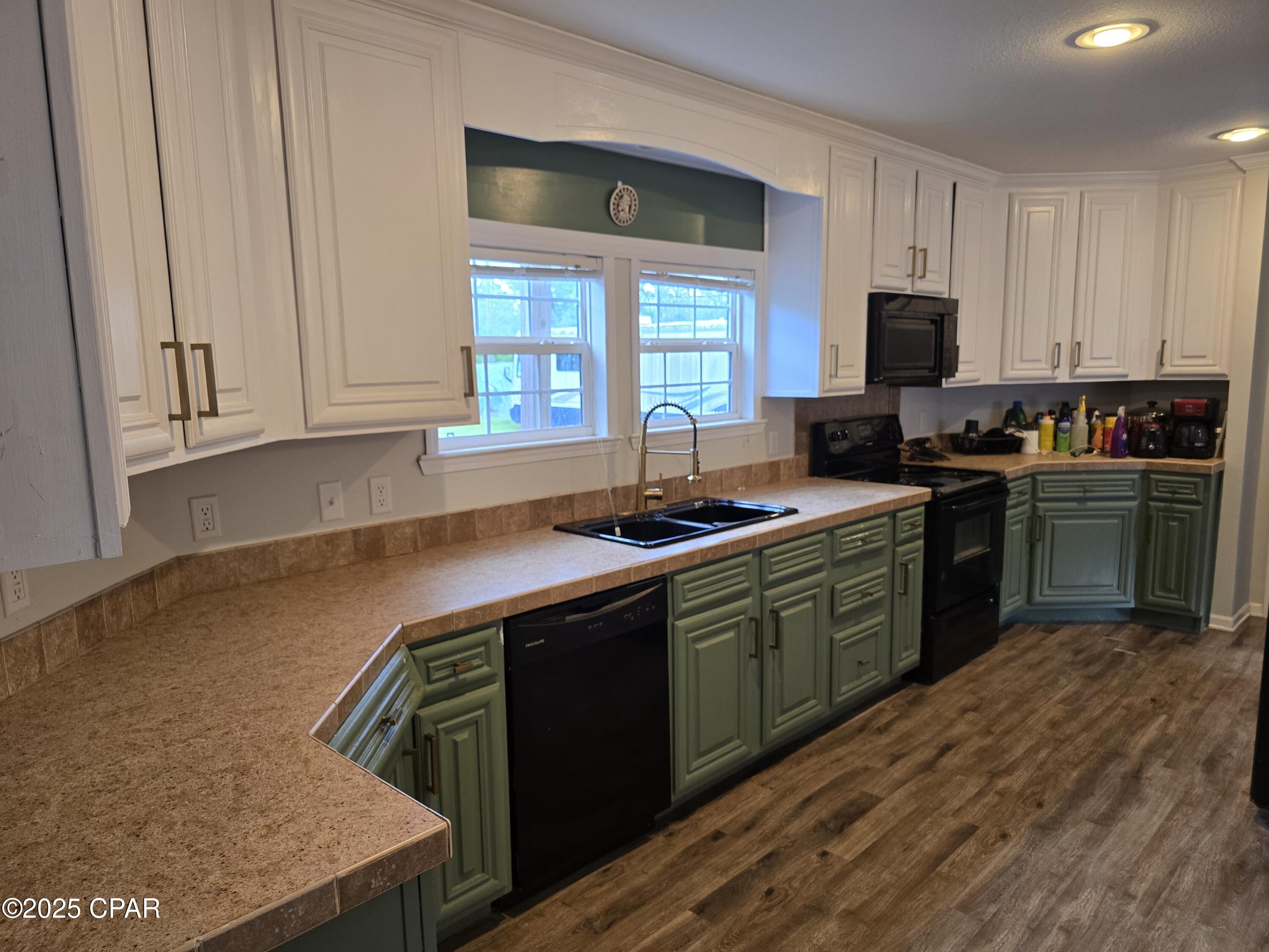 Image 11 For 21102 Lakeview Drive