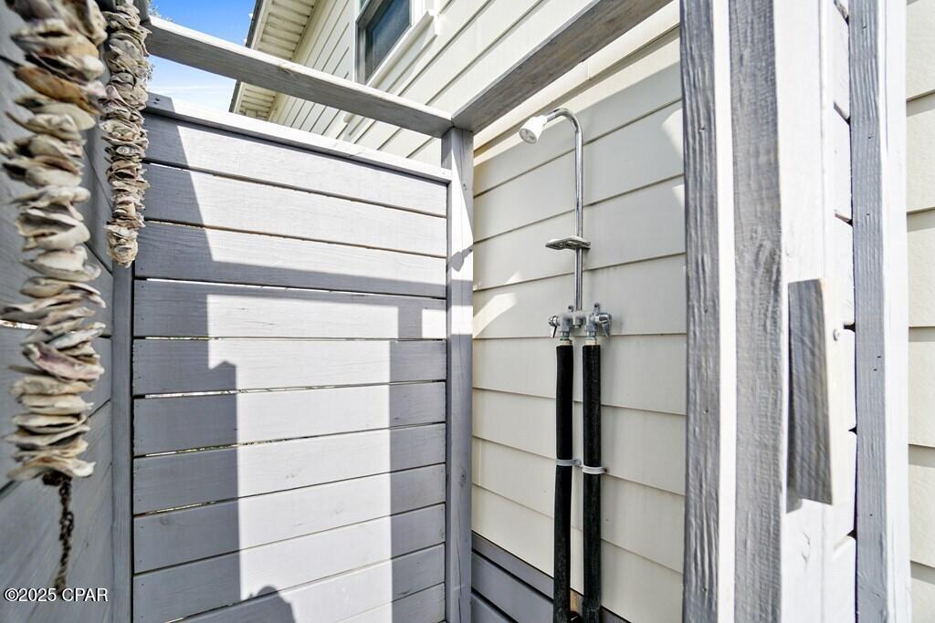 Image 29 For 135 Swirly Sun Drive