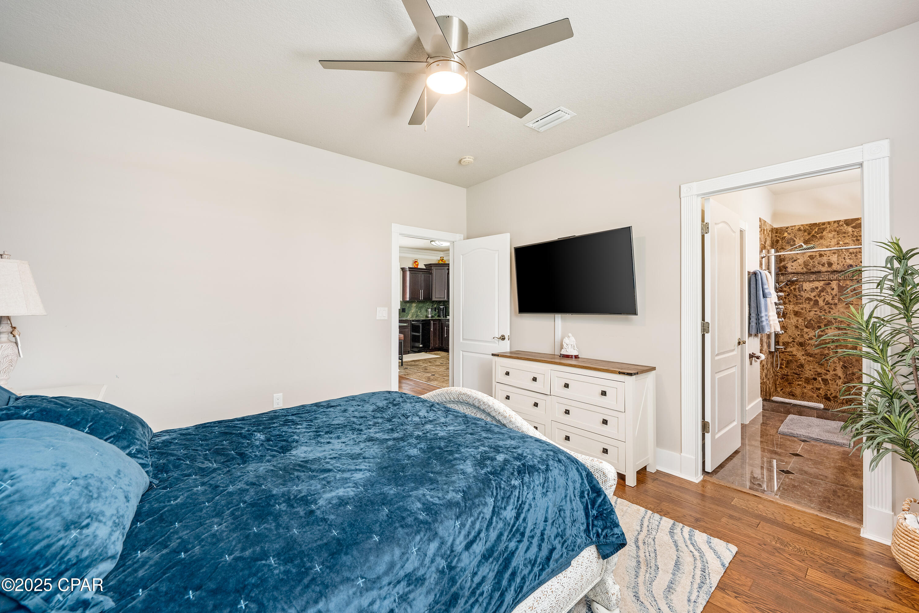 Cl8aukktyslaneja6yoprzru9byv2hbnunyoyy4d7o8