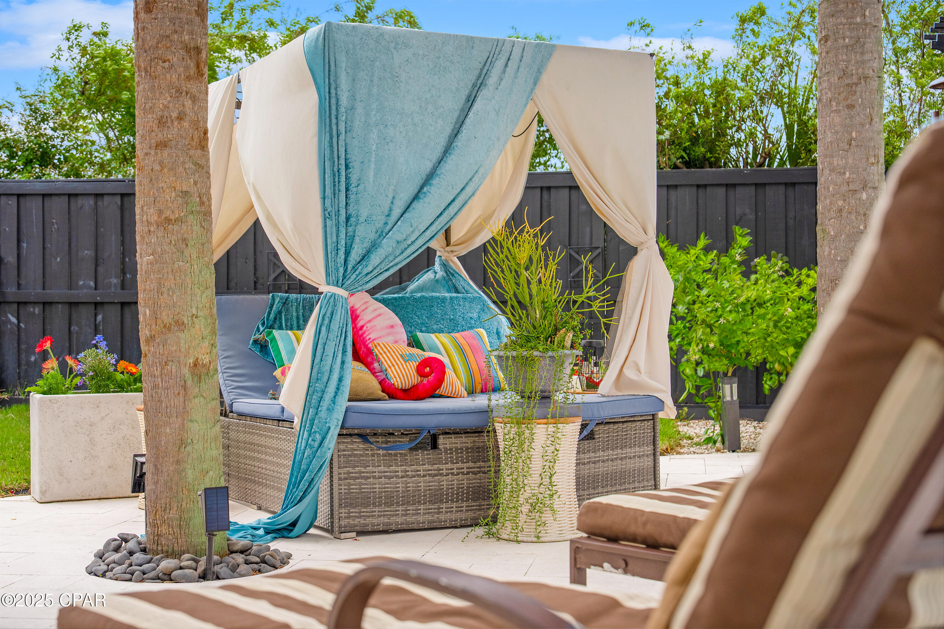 G6lxo34rt3yezpu93enhm_yxadcvlztiuekvwrrubnk