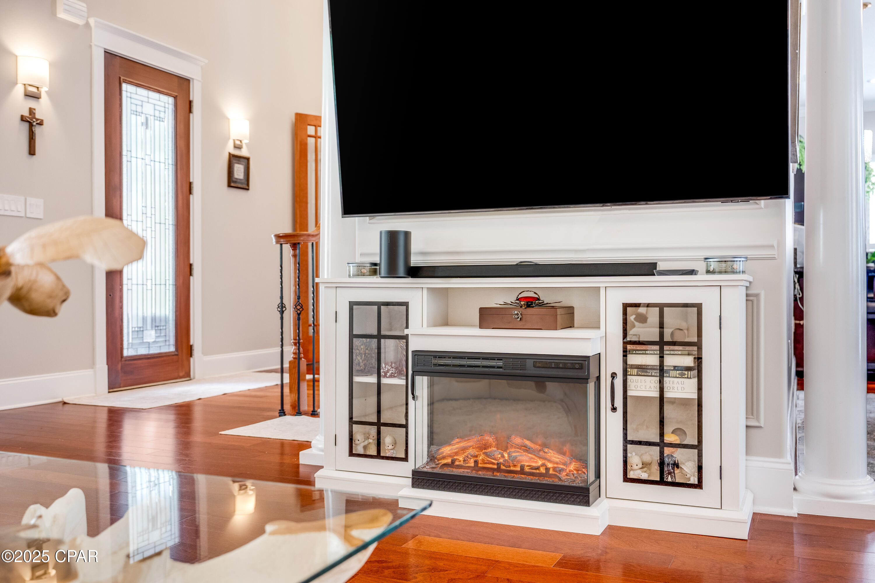 2swwr5l1xzoamjwewpczf_dxgk46s83xyk_l1xmcgoy