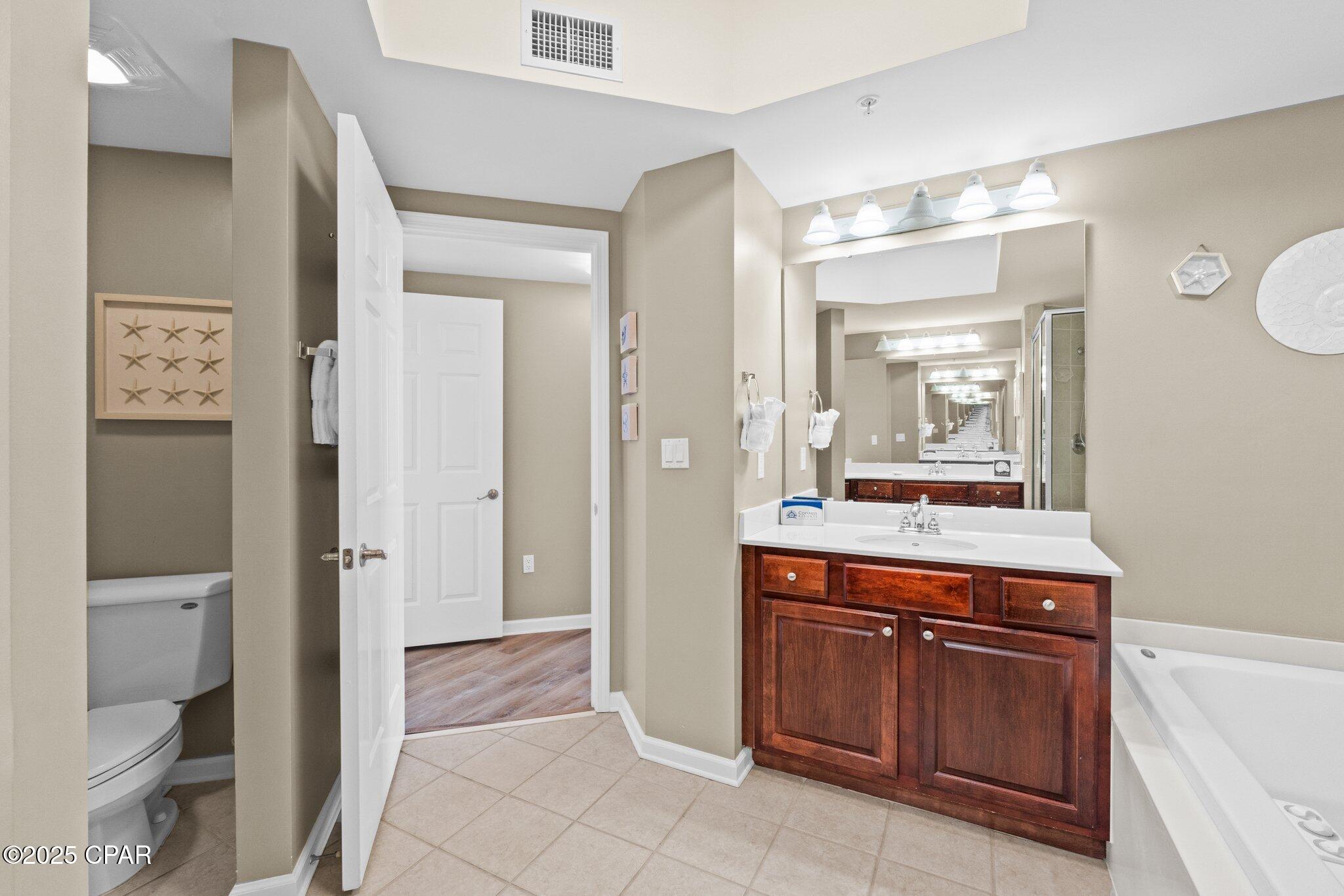 15100 Emerald Coast Parkway 1001