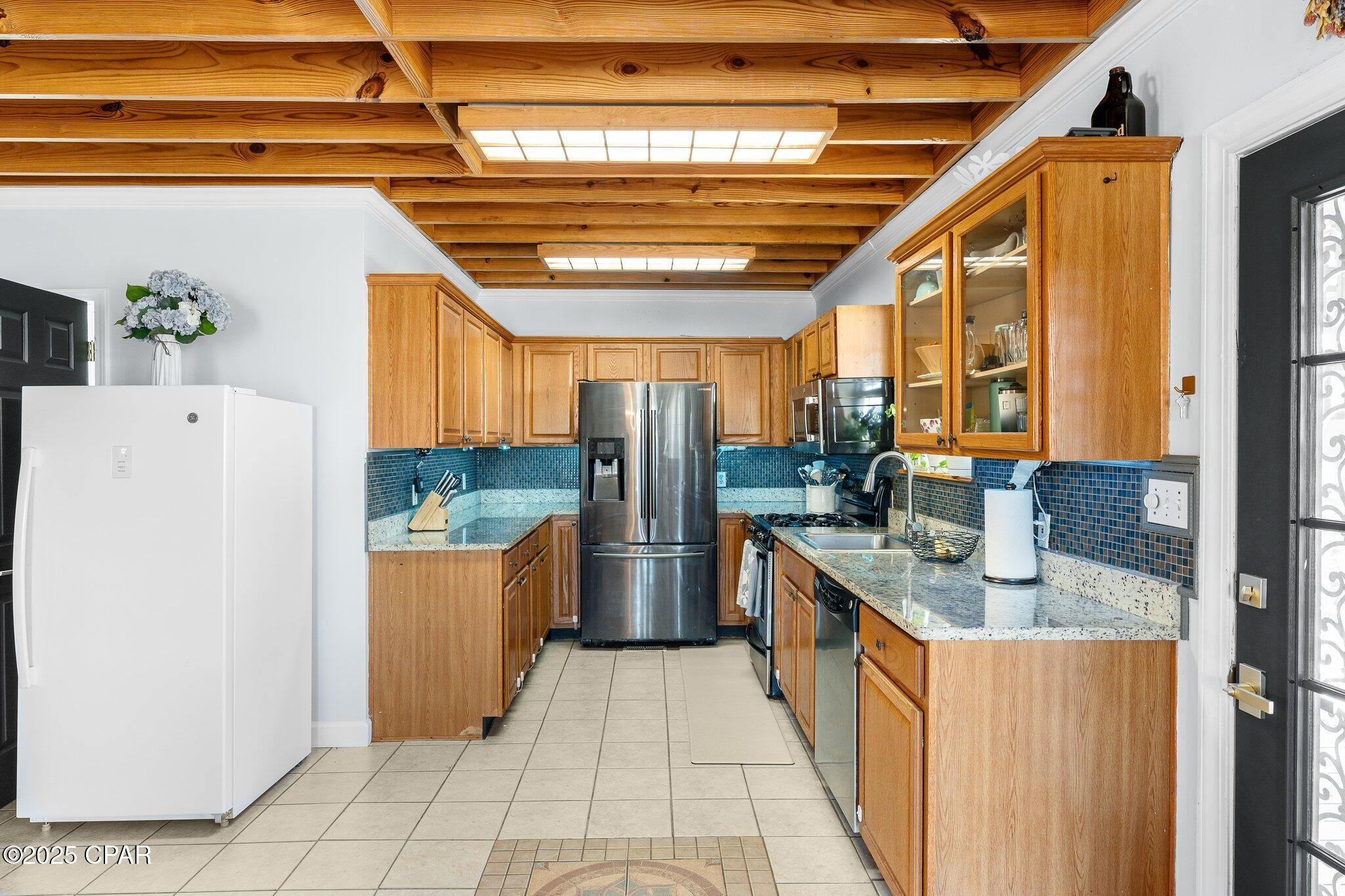 Gb3xwvs6mljy1a23j Xvxq7dn2rwuj5b0cjap3hqbhi