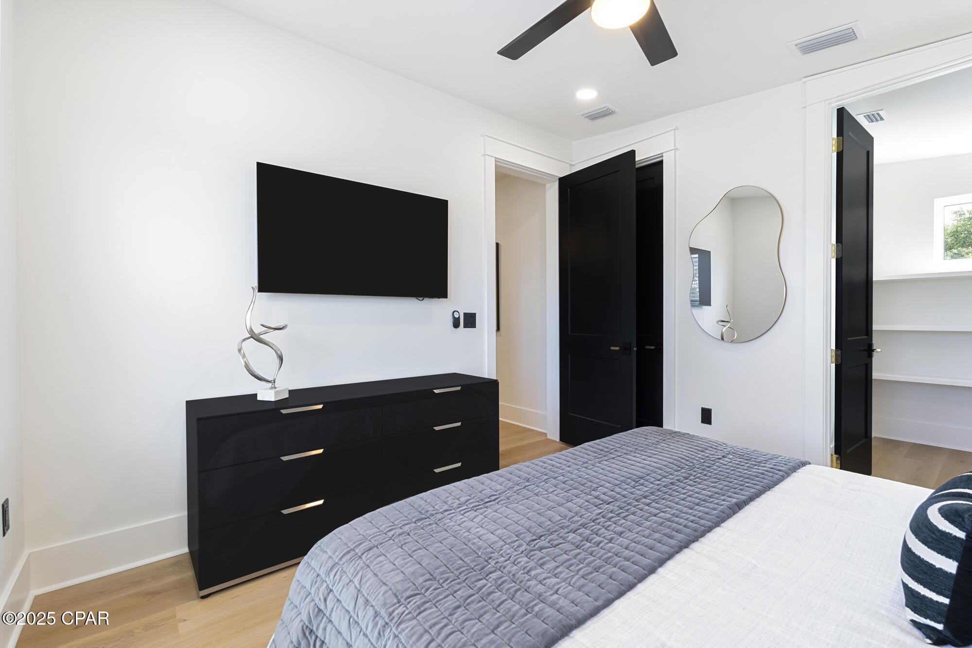 1ythgm2jkpnvgvjqe 9t_o4e6frhvpftu8lowg2fmas