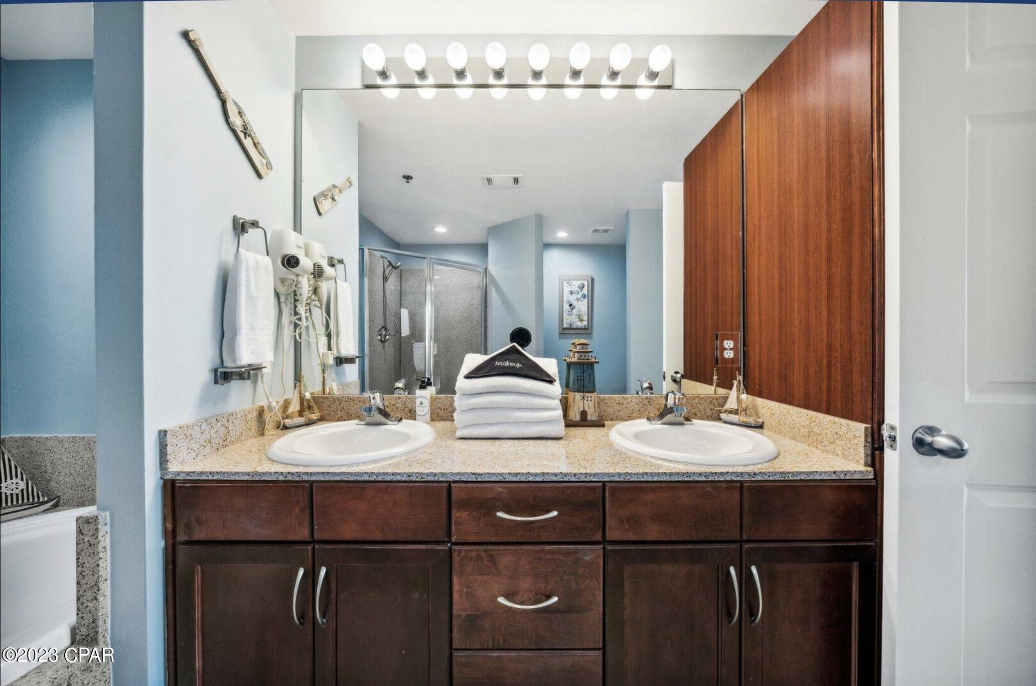 Eh_udr8fv35674ef74fjeqr5bohxohpyvipnw1hercm