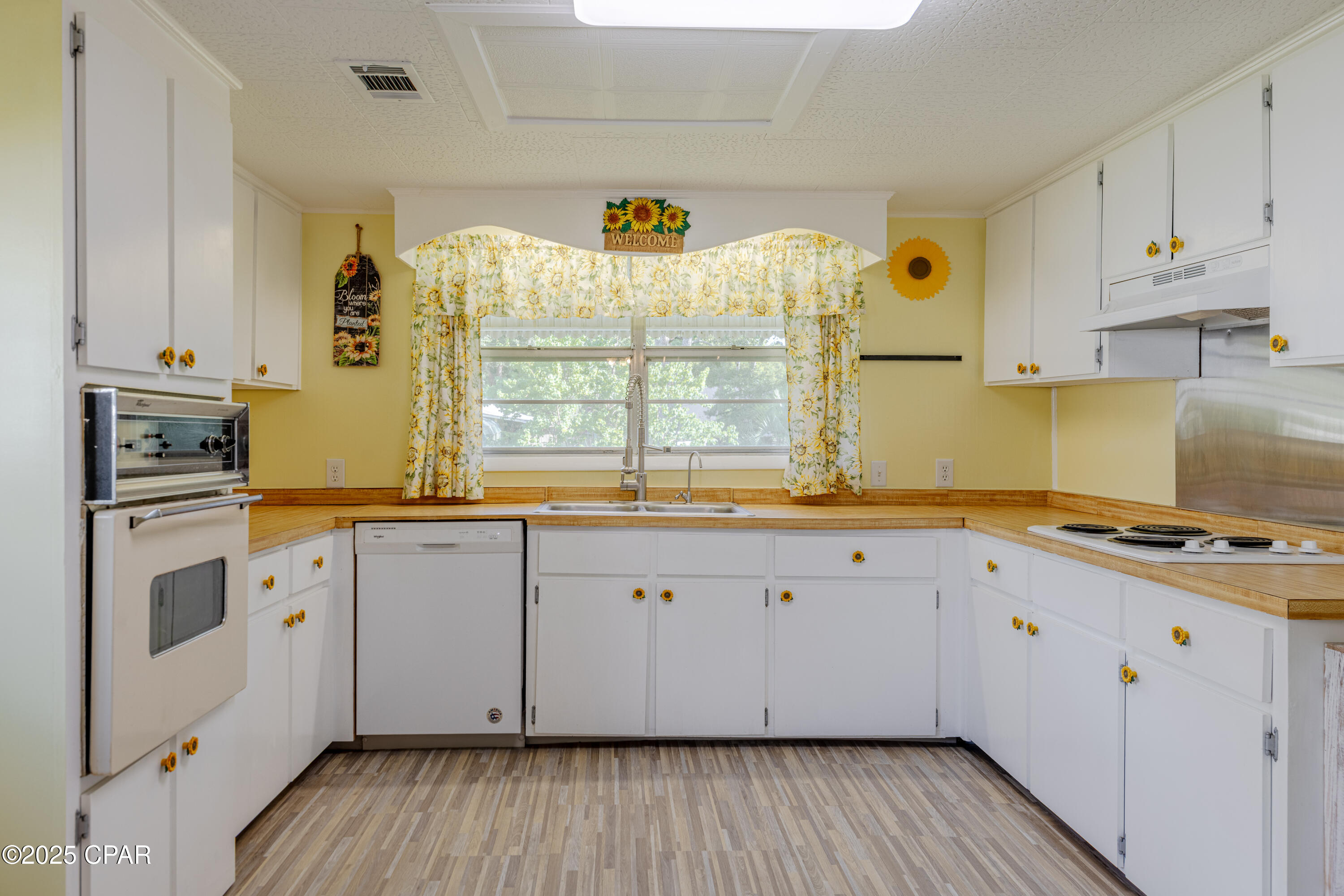 Noqk17m6f1gfxu3l4sjhaol81gq_y 4e5lkhq52jpju