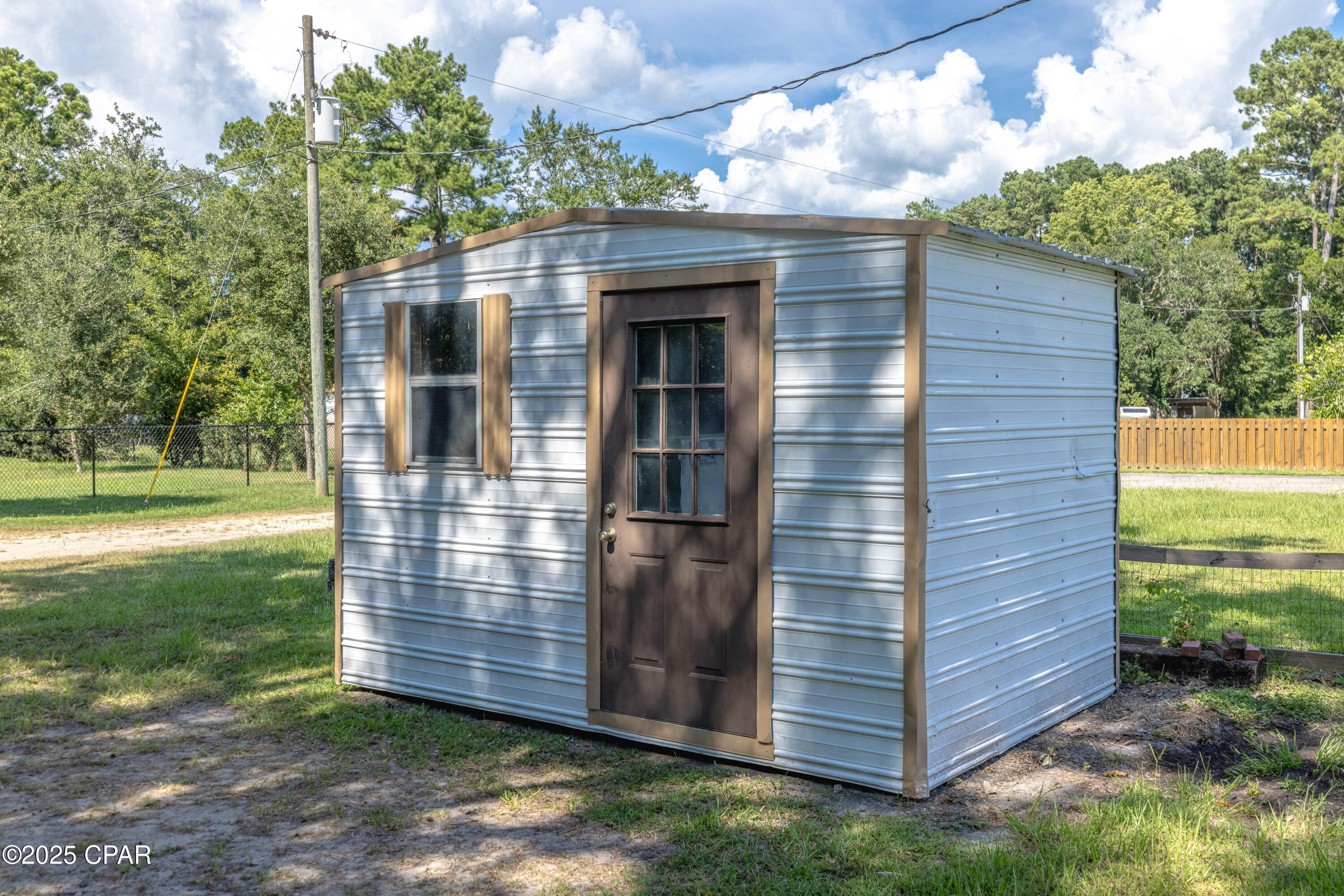 Tz Rtdbkarstonsg7bob6htbgmxki5lcmoyxalngrcg