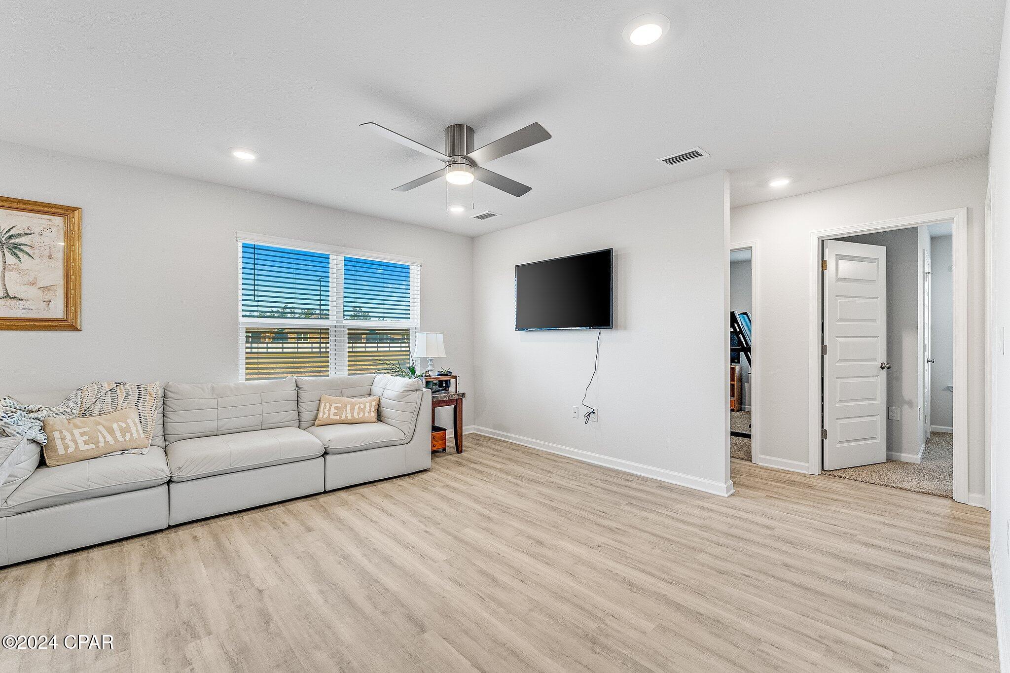 Ivotsbv7dpetj68c3uwu8mko3srb4tdet99erxy7k3q