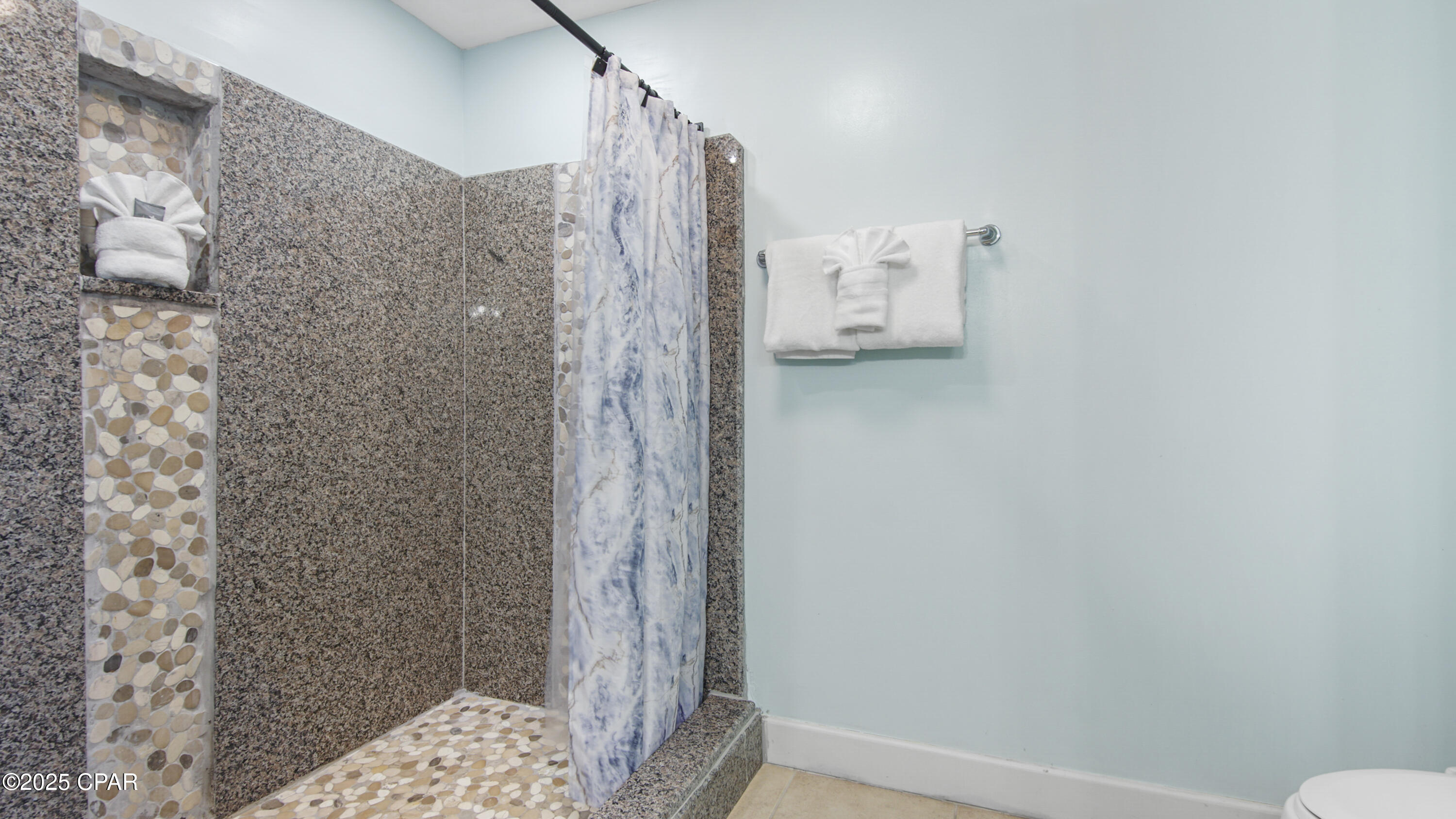 Uwdklpnpmvl4aeo4jckb6 Syymwcfd Fg1lr7iy2zro