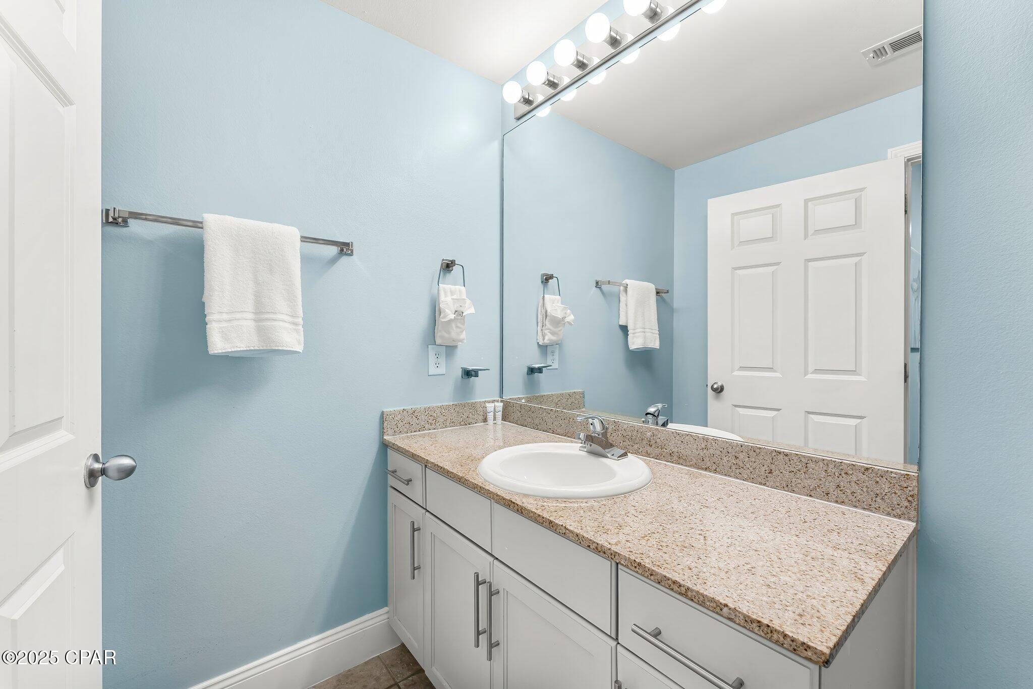 Boprn8ncrmllh0o1_ycnznvlydy0ae6 Ioehtgptsci