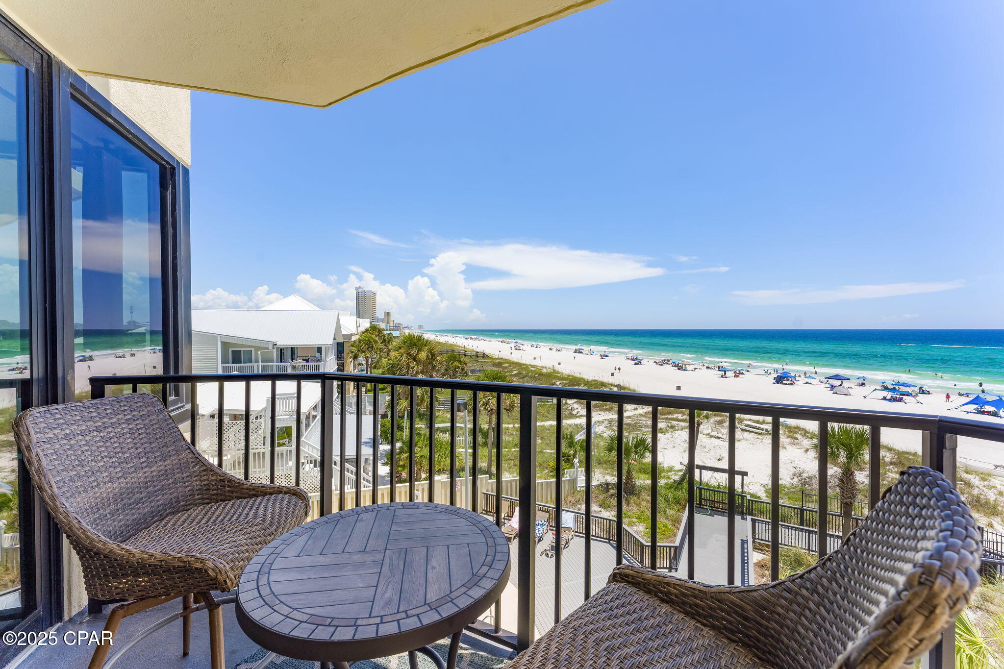 2vxaqawiib2fgta Ucrnweccowd5inaltiuwihx0zfu