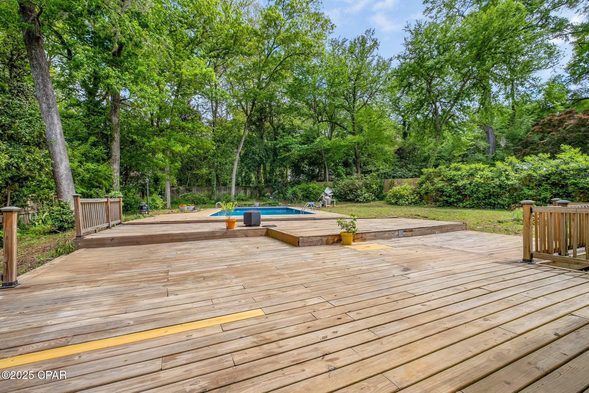 Listing photo id 56 for 2501 Debden Court