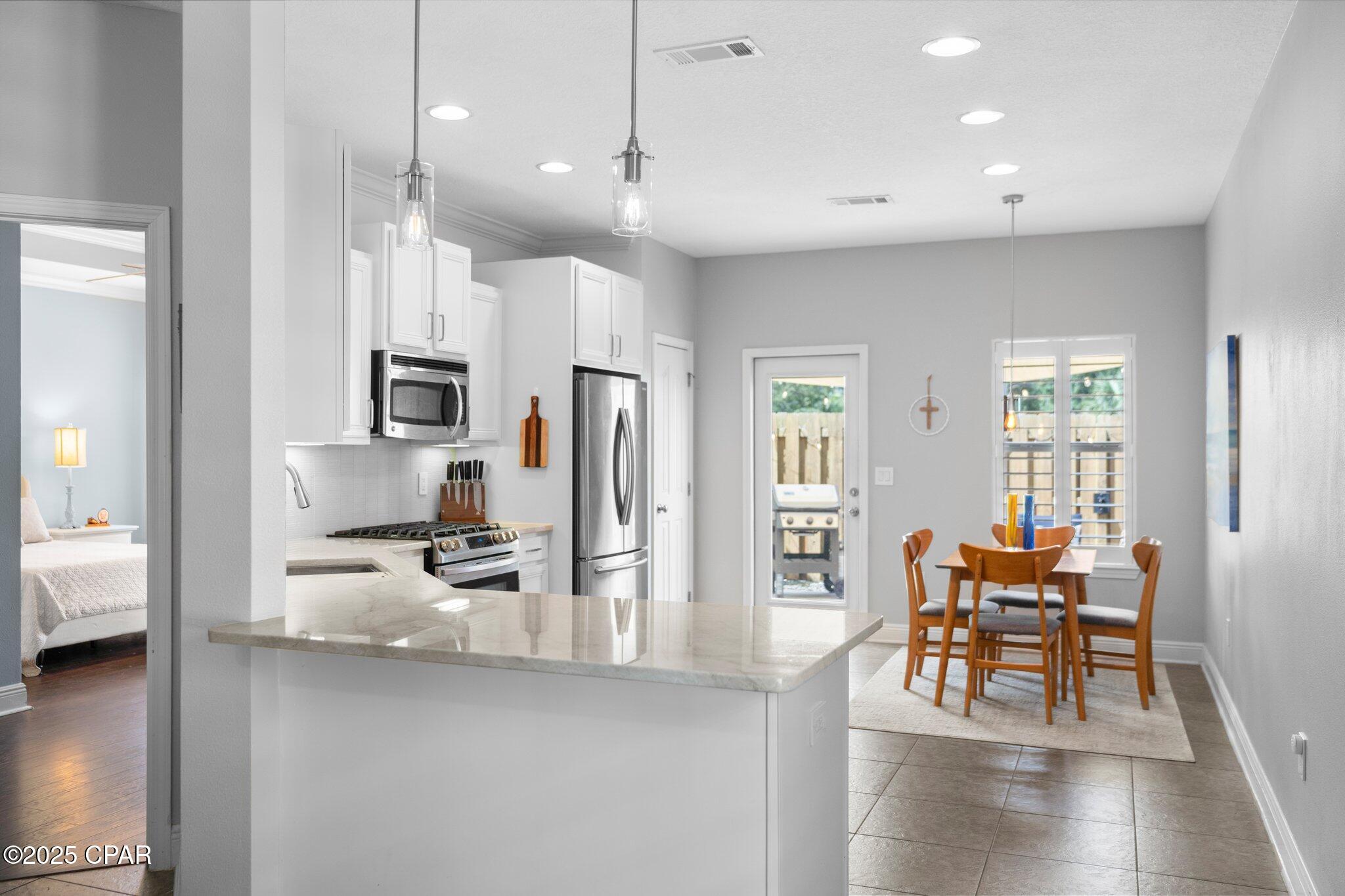 Ualad6axs5eql5ksggj4x_gabfjcsxkhskotp3nbjbk