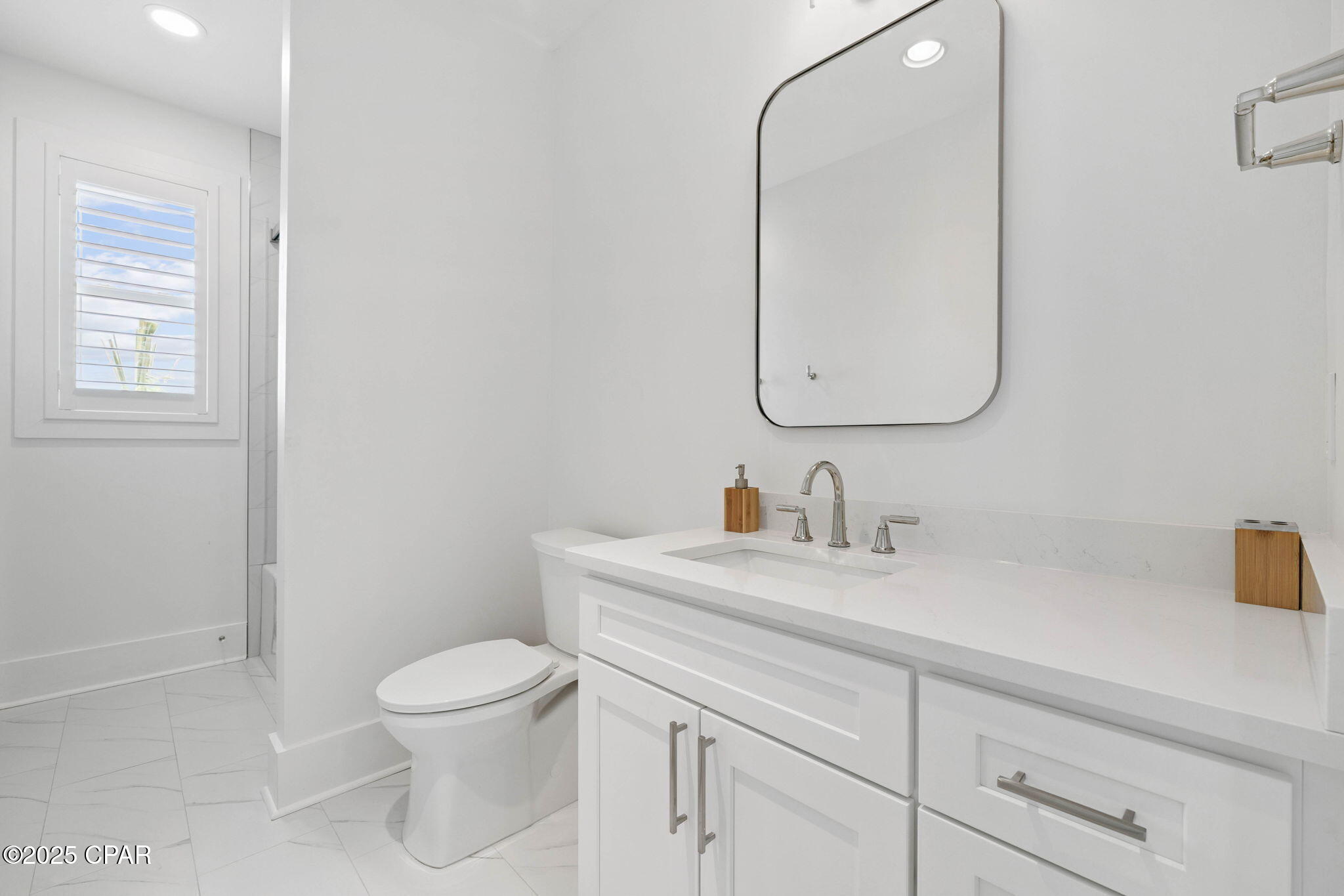 Seynwzqi0vtflayndr_7slngxfoozb4pr7ljayzsbum