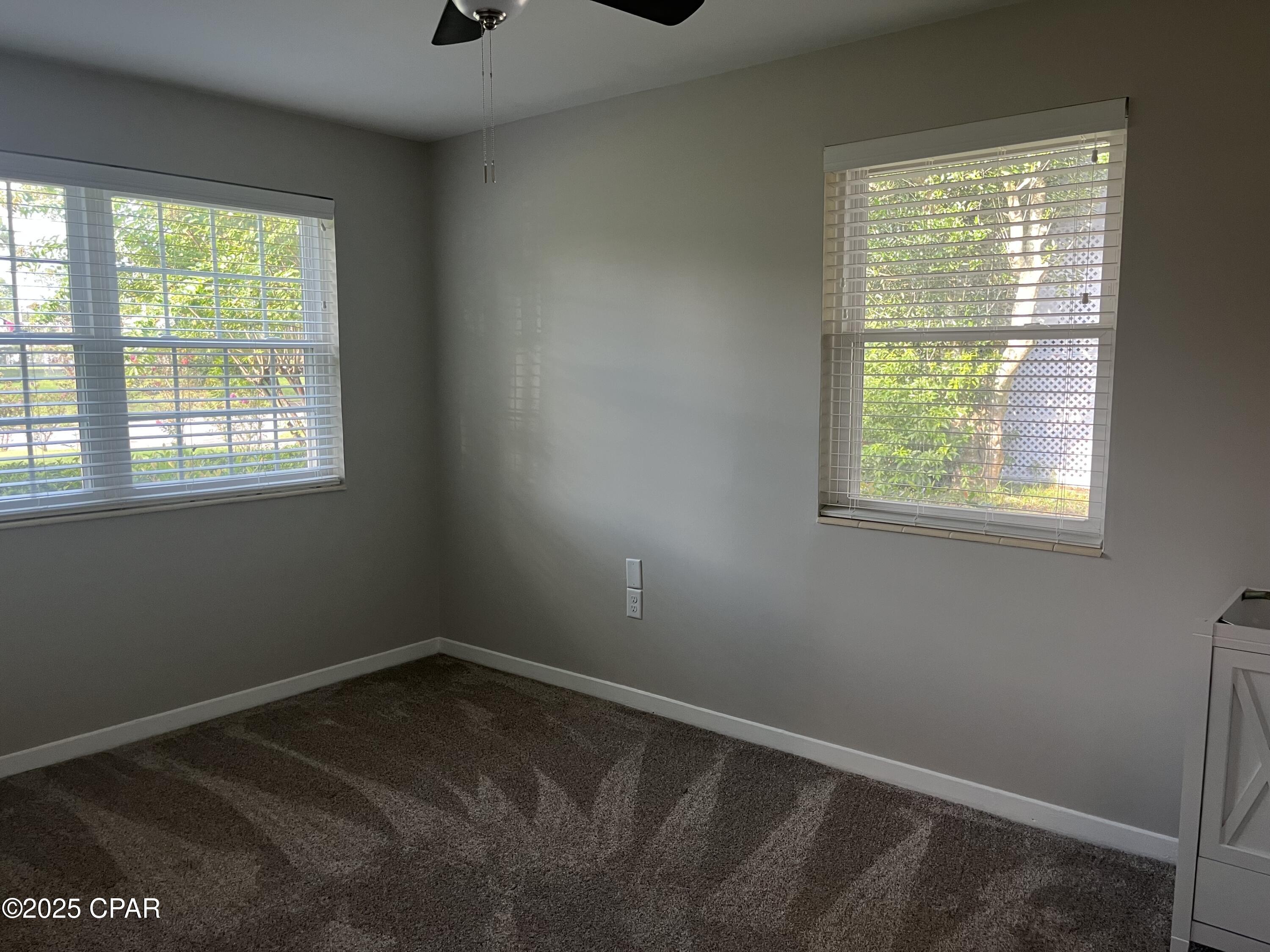 1rkbe6zam33l5hblggbemgxe7hkph7g0cpivmqbseui