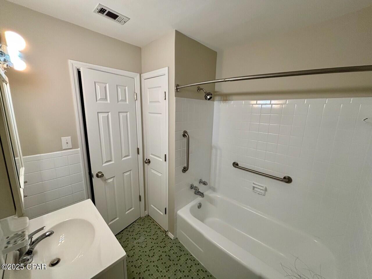 Image 21 For 2234 Edgewood Drive