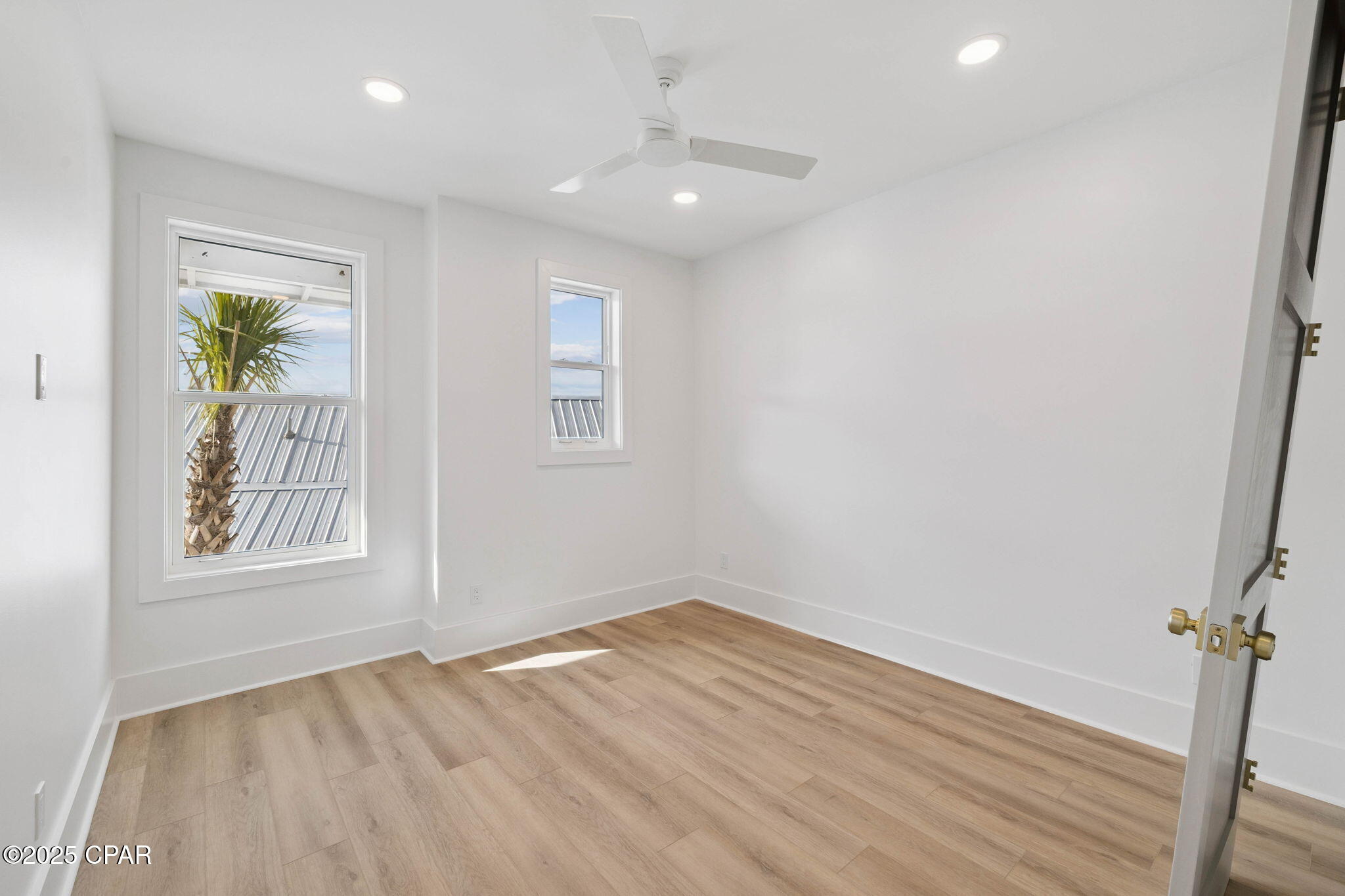 Image 33 For 264 Dockside Drive