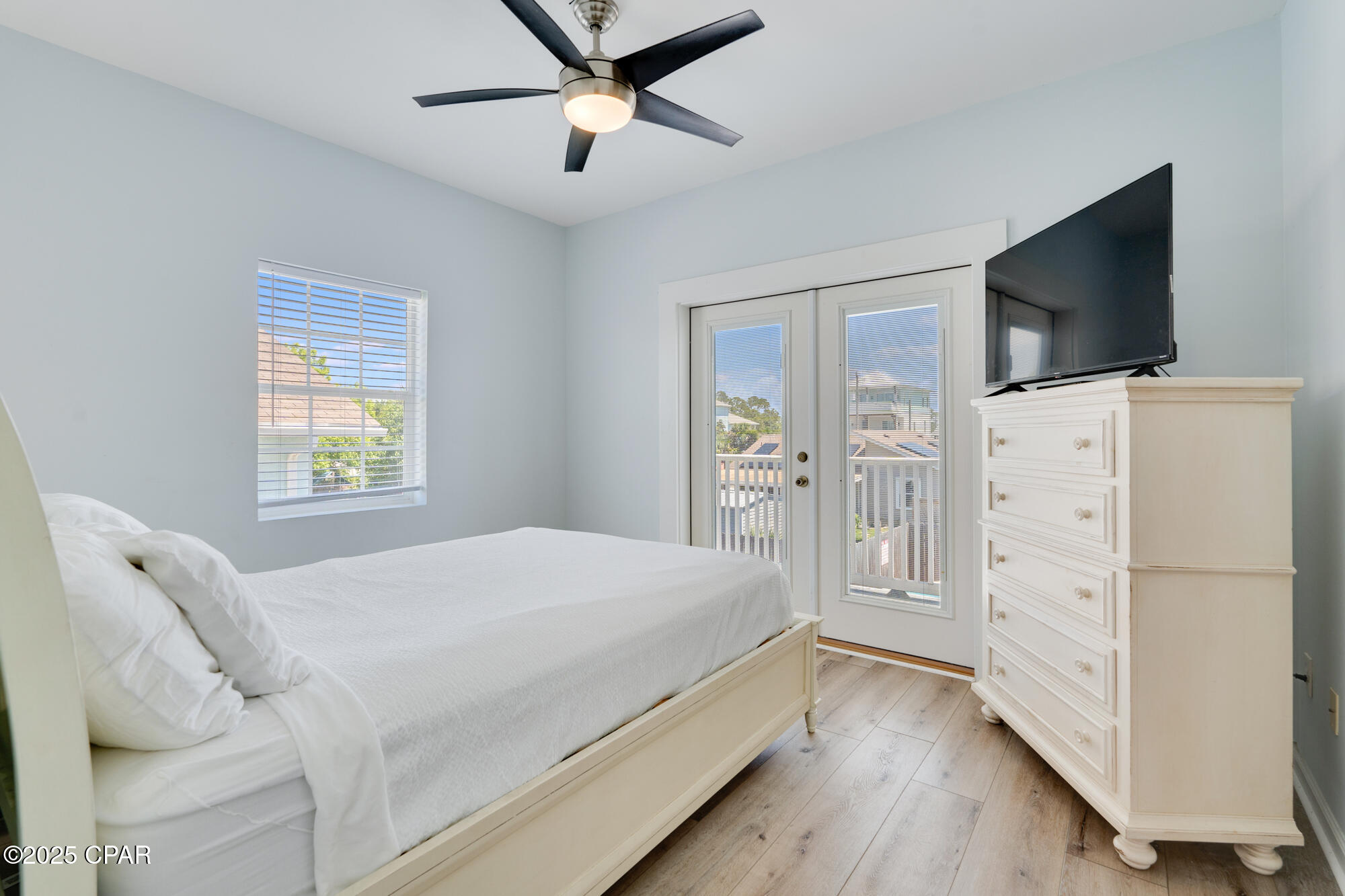 Image 38 For 5910 Beach Drive