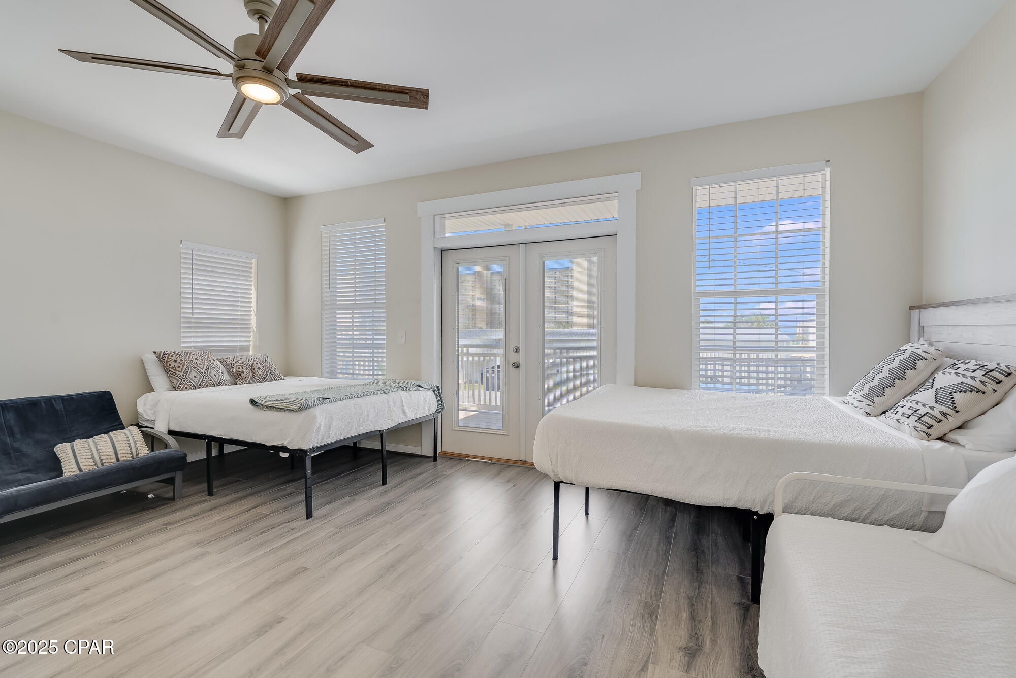 Image 40 For 5908 Beach Drive