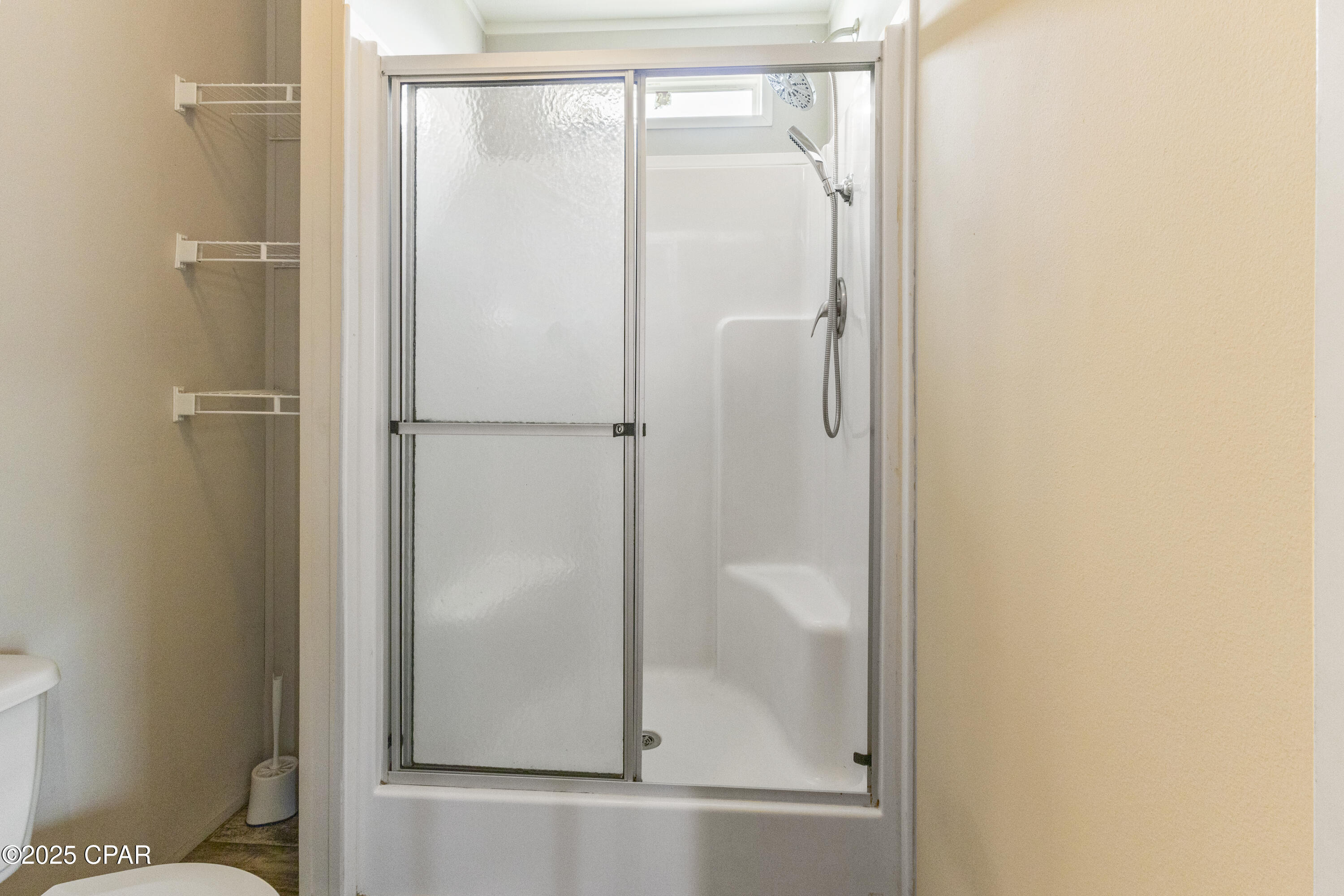 Aknq Wjmbt8fcek Hqrtrjpqceqcbzomeikx9b54uim