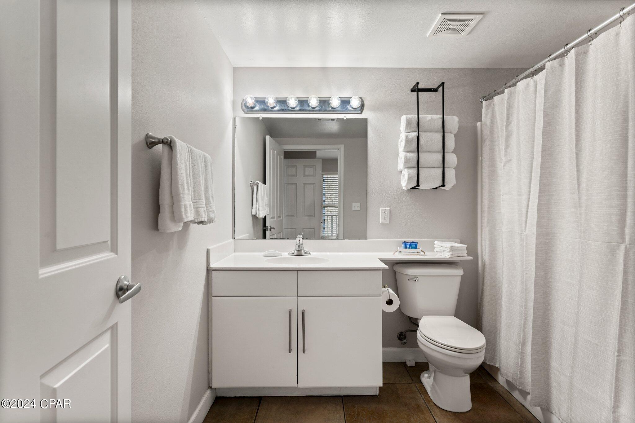 Image 9 For 9900 Thomas Drive 717