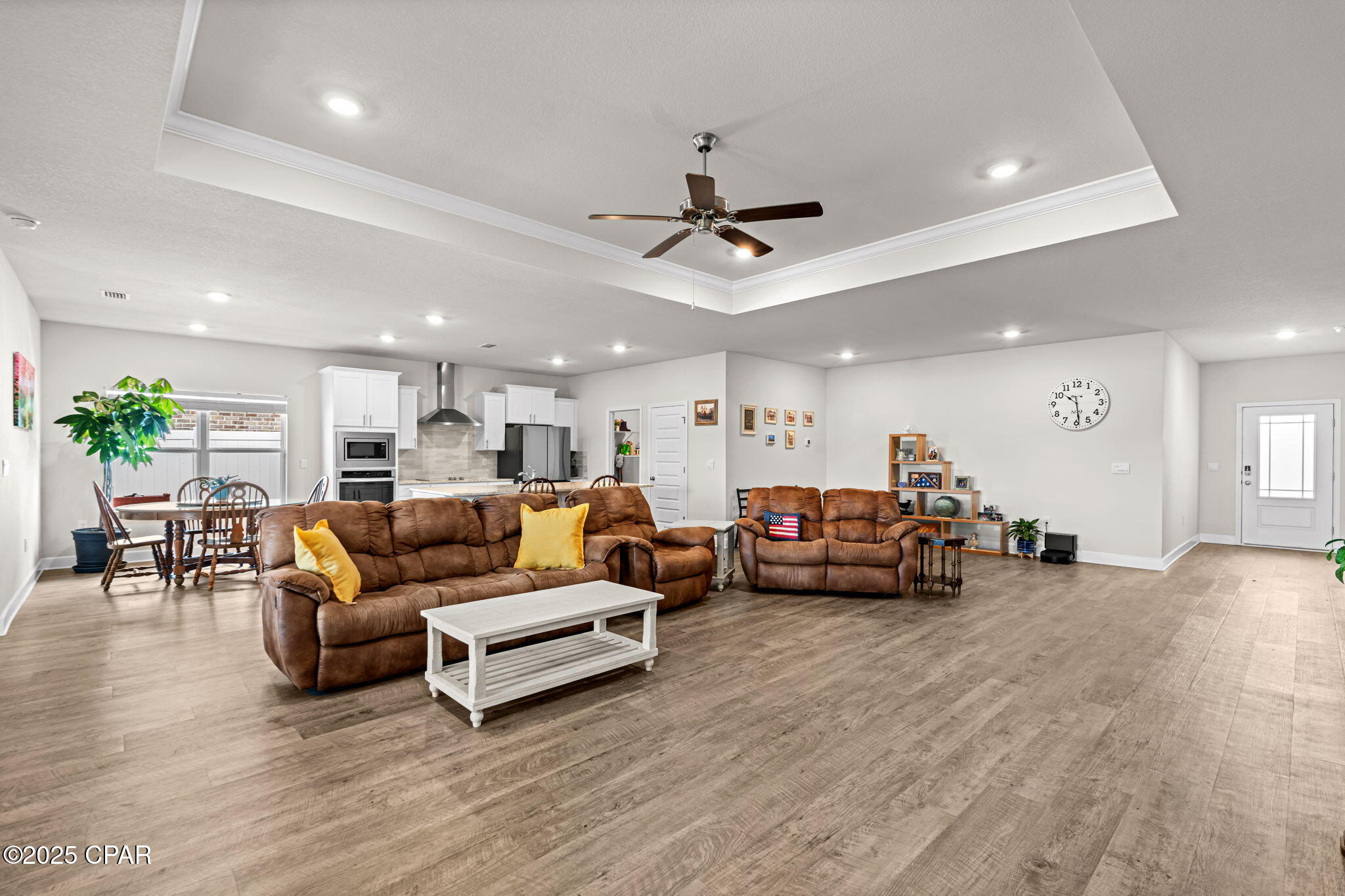 Cgyqk_aemcaao0pp6o7tqwzk3ht4xjlhr6_ebwaz0zg