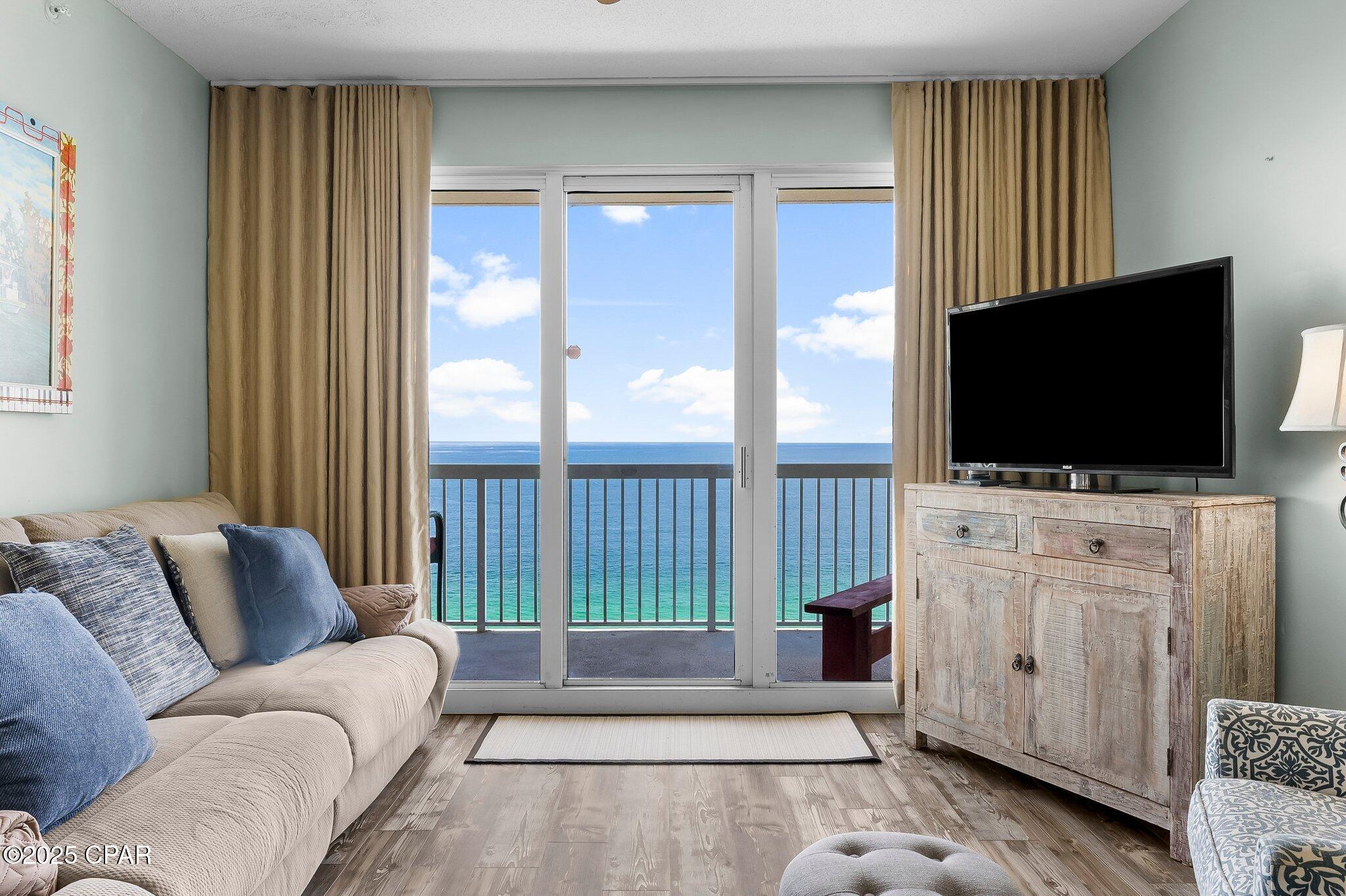 Image 2 For 5115 Gulf Drive 2105