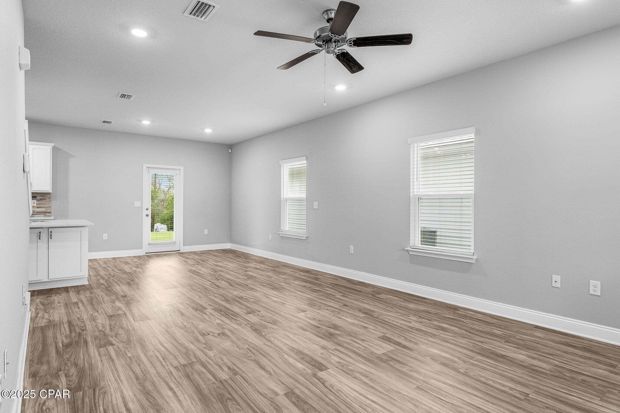 Jwjqoipyf3o09zxwu9mxxexb0ad8mipzihixvfifc_m