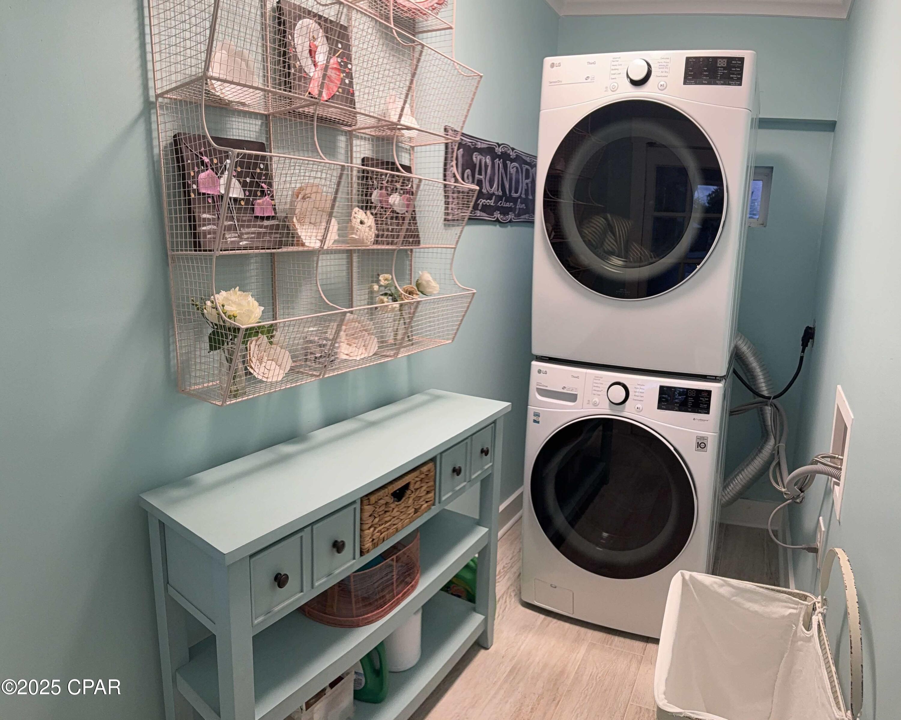 J9mhvudjg_yzdundyaw3mnvd7kkgoyfjzyi5him9s2y