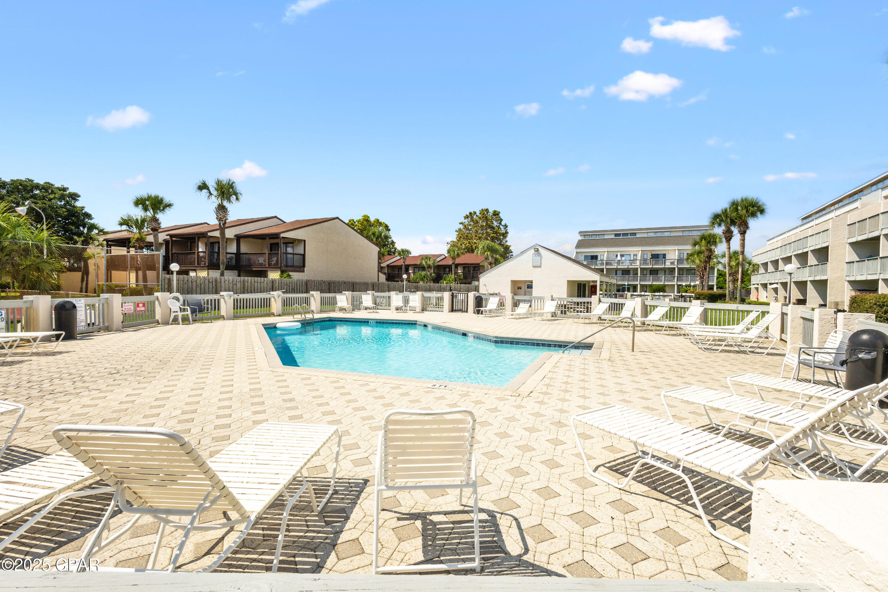 Lkk9bl_jt9cubeuz6xy9sqzwcleqlbypt2q 9l3odo4