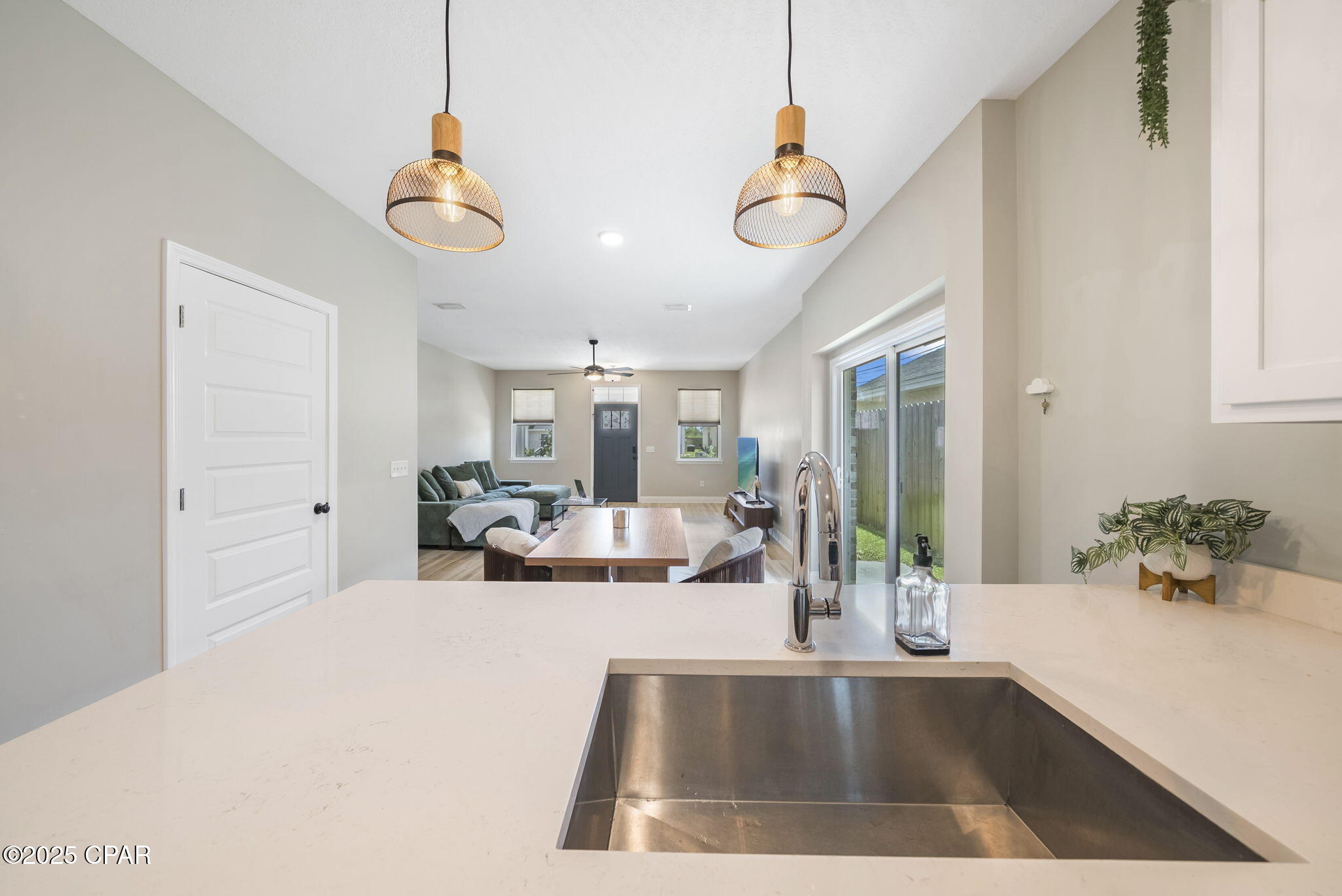 Bbds6yujm9gegww2q E3gg0dkze1eumzubpdt7dq 4u