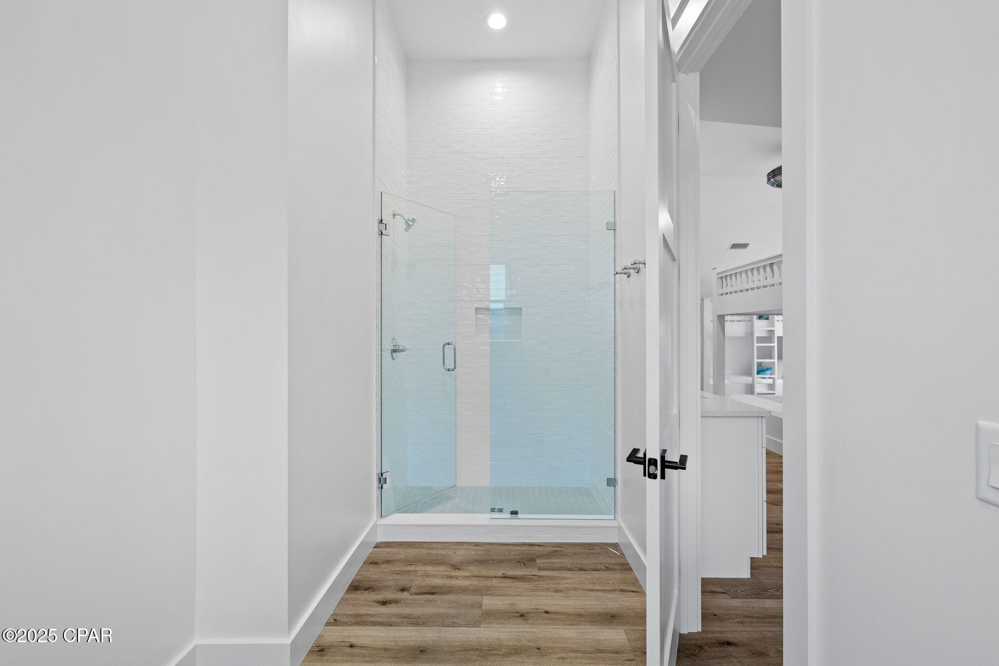 Sjnrinlm8en0jhawkq7sf7ssxuq1iahcbg48_emxqkm