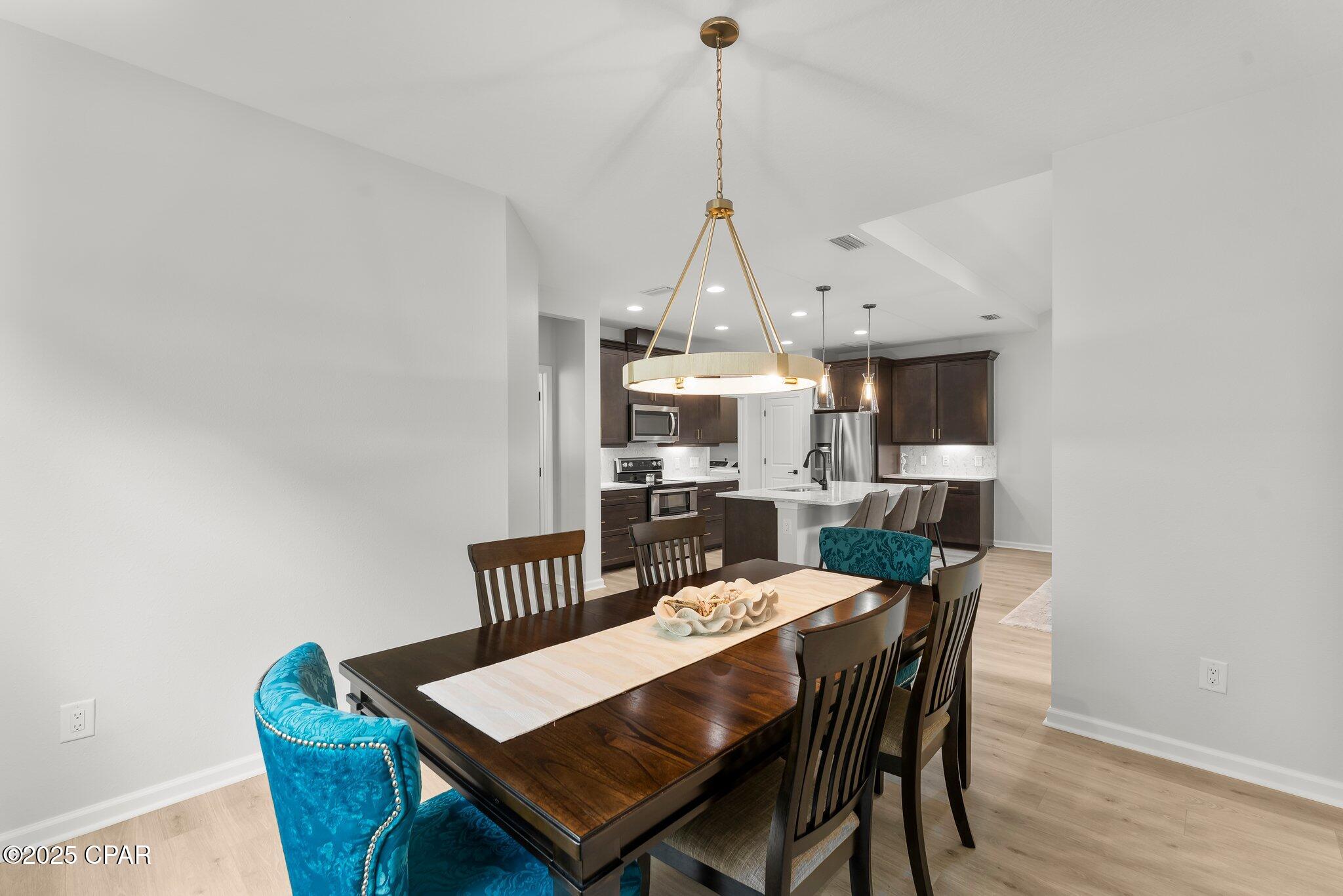 99bgkw9uqy2jiicfbzwlvd5pv Ibzytddxa V9wzzmi