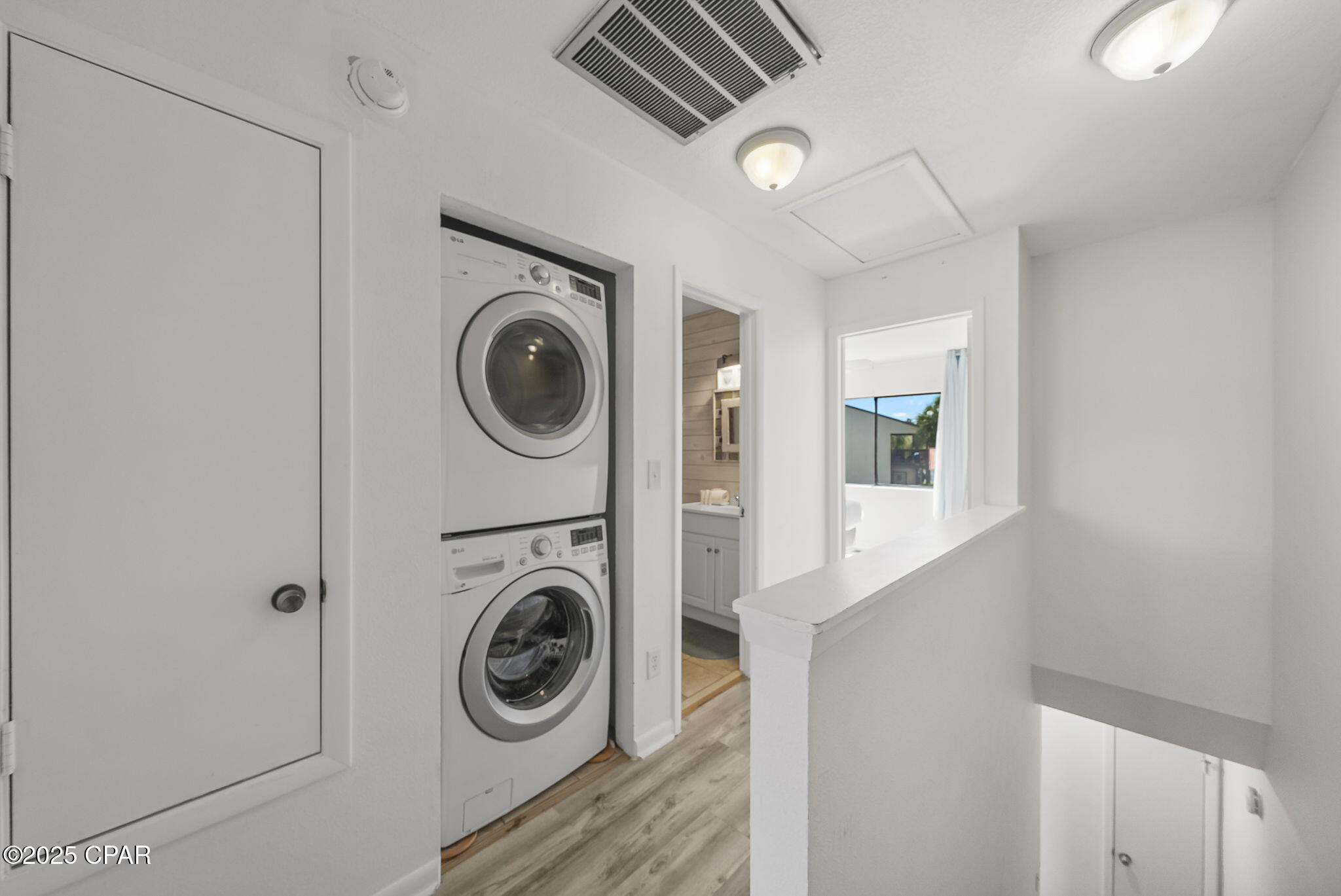 E2_bngaoo2h1ct4i06hjoiwaxqs0wglq2qclty72cq4