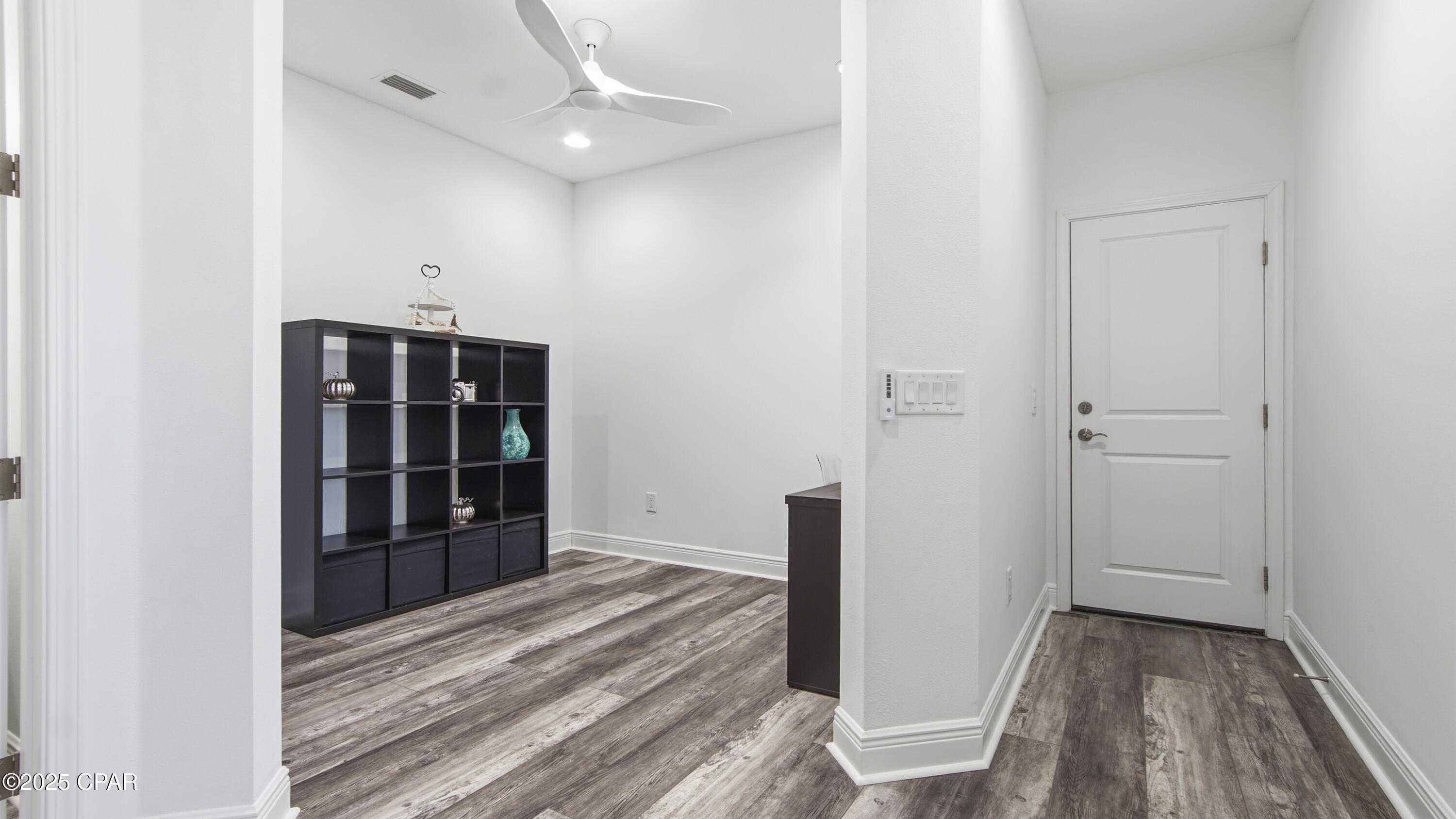 Image 23 For 8613 Shell Sink Drive