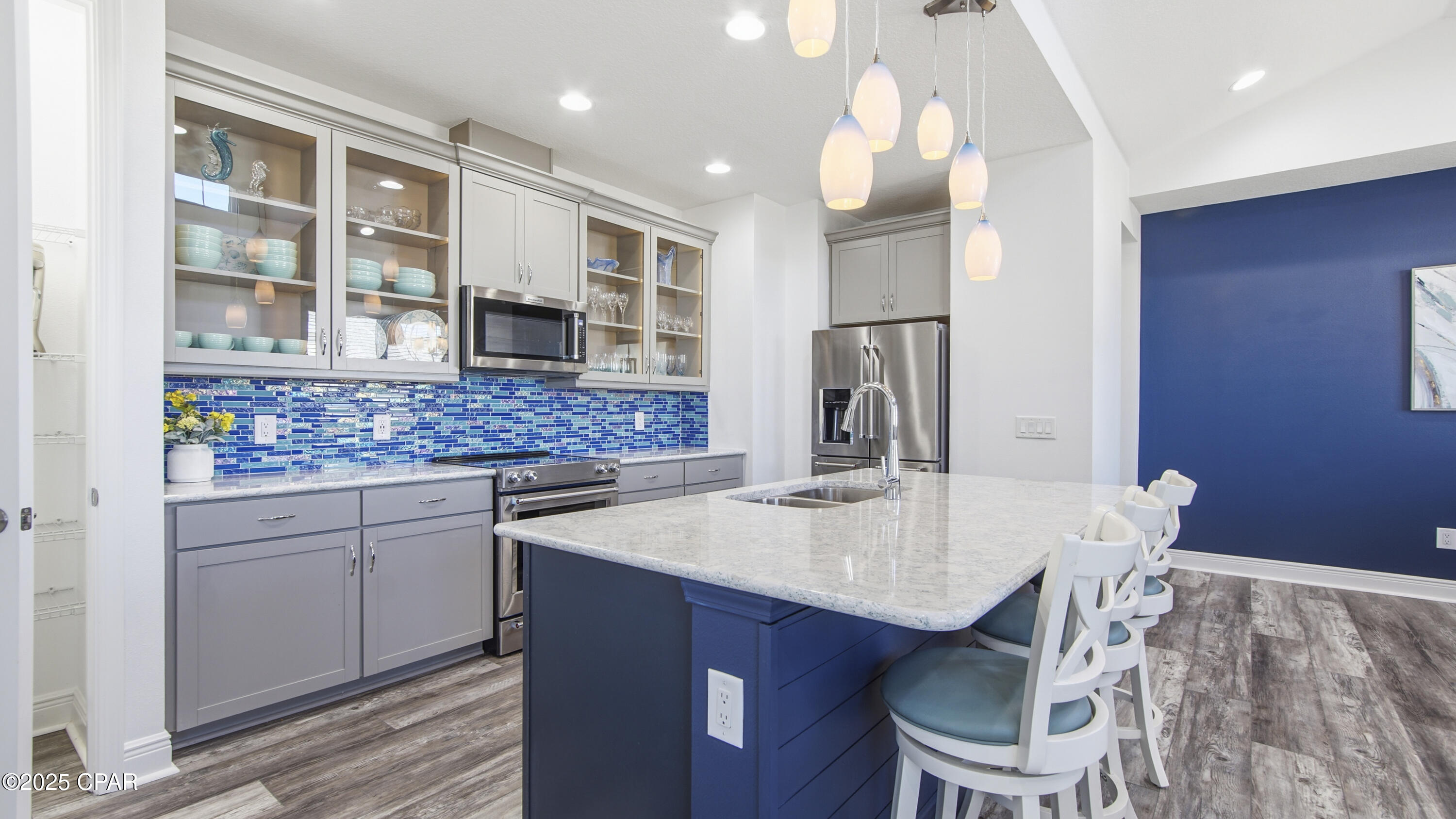 Image 5 For 8613 Shell Sink Drive