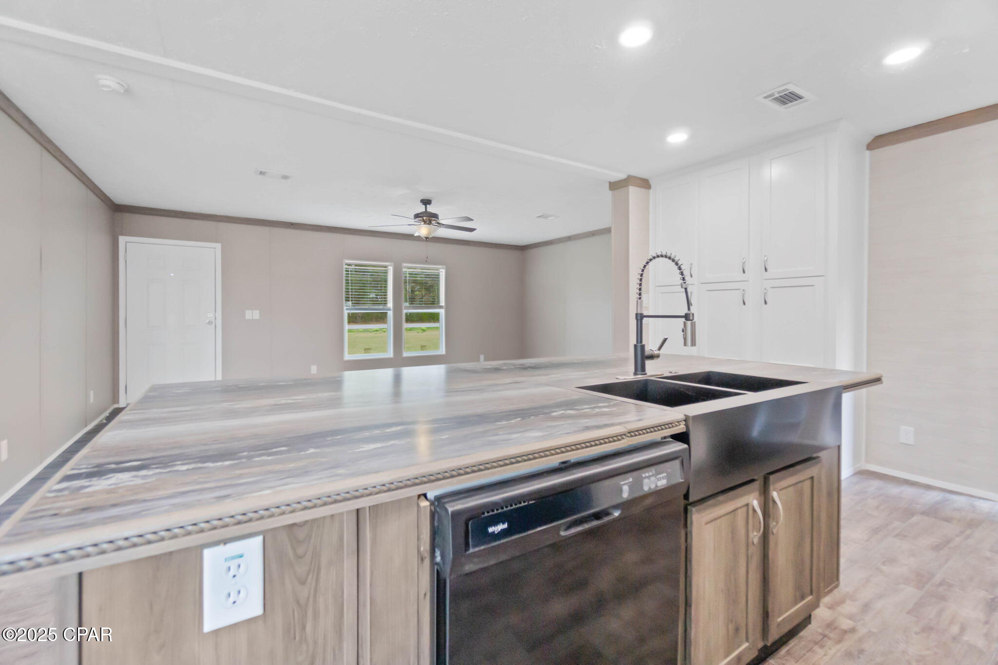 V5itdykv4o4_rjyiy Zds_8oxj3il4cjyyknrm8jhf0