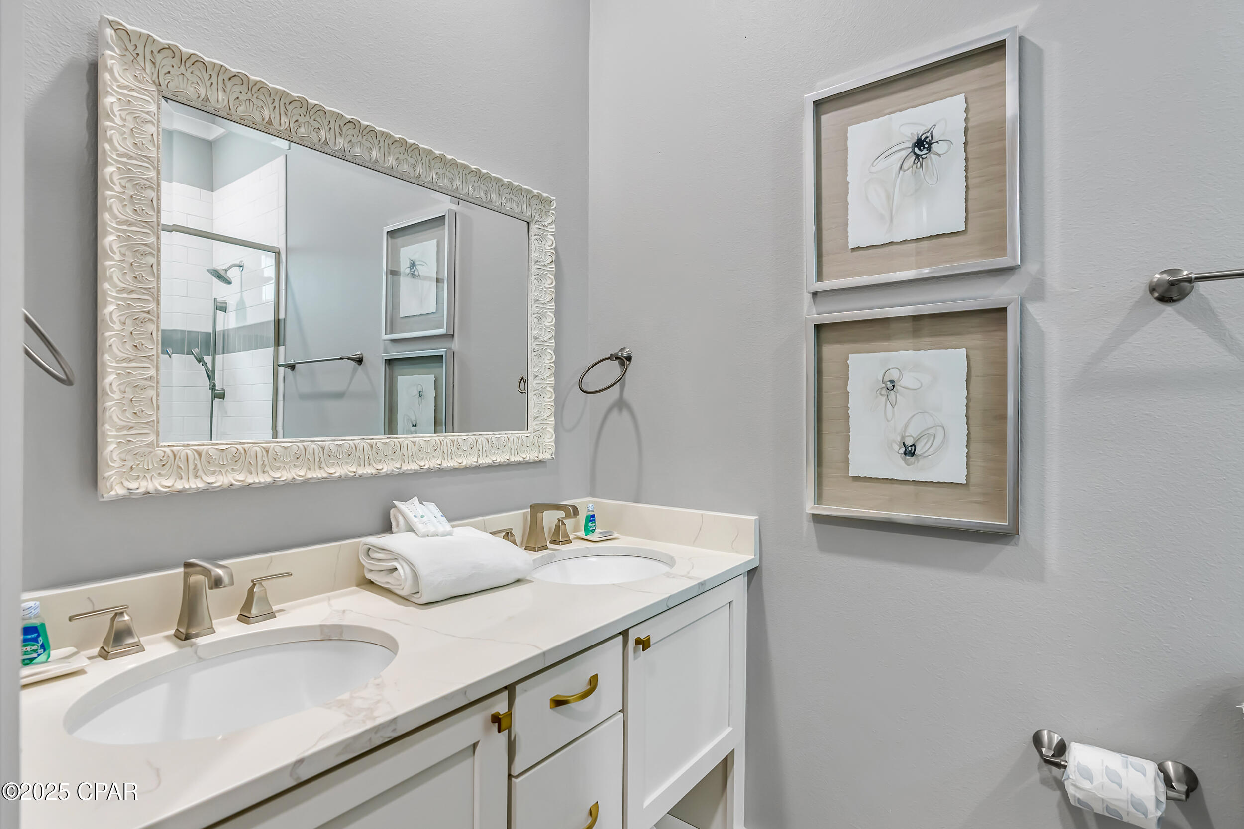 Rijftku1j13stzaqvbml2cl7kwmvskzb8oaqznvdd6e