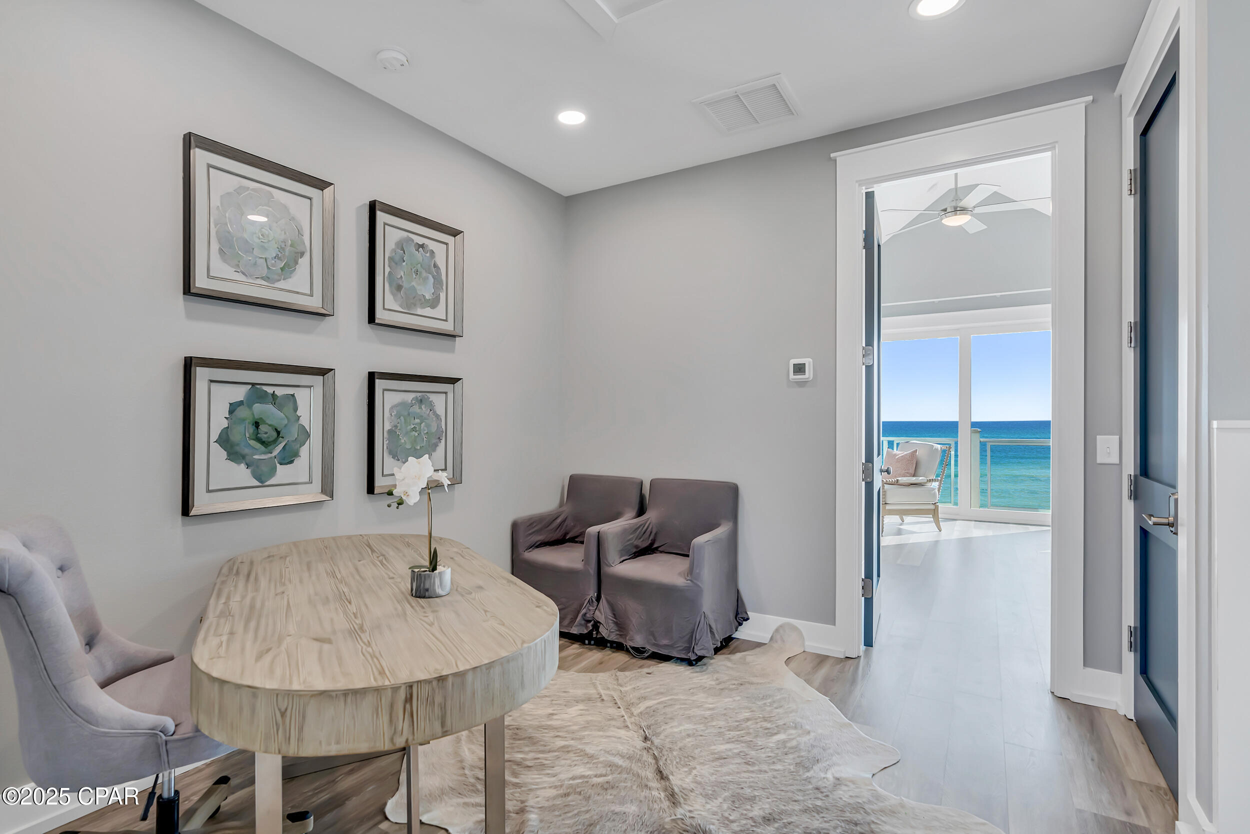 Tabgneckjwtow2q5sgzc_lcy Xzsoli7ujvarmaugc0