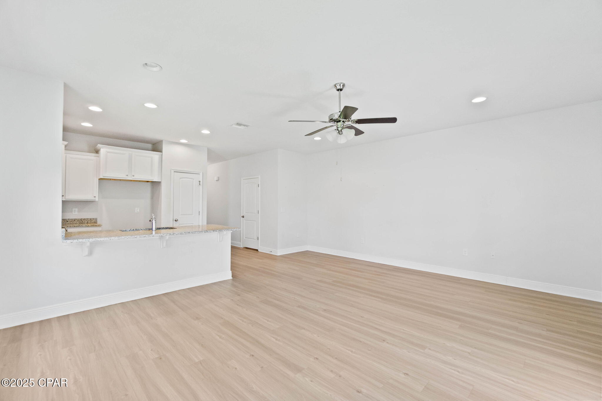 2ae8mak7eie_etfvuah2_hmseekhkgdissl6n1fxtpg