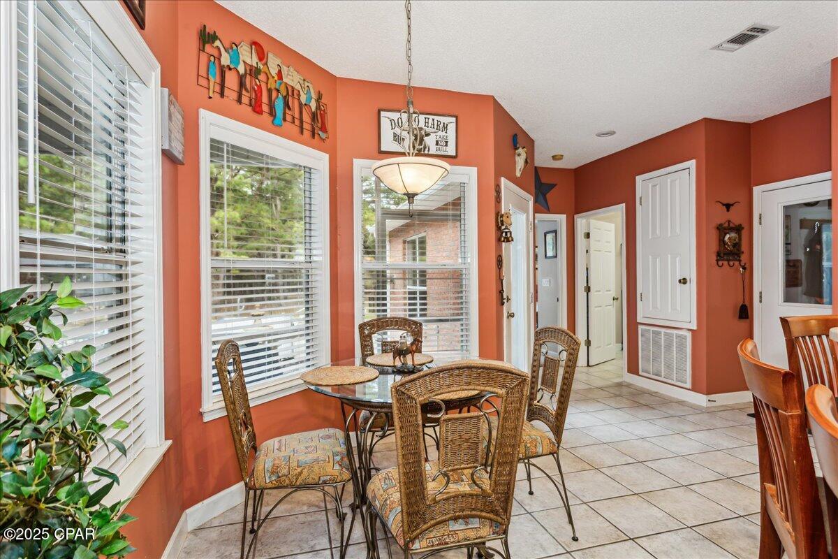 Image 14 For 1471 Hwy C 180