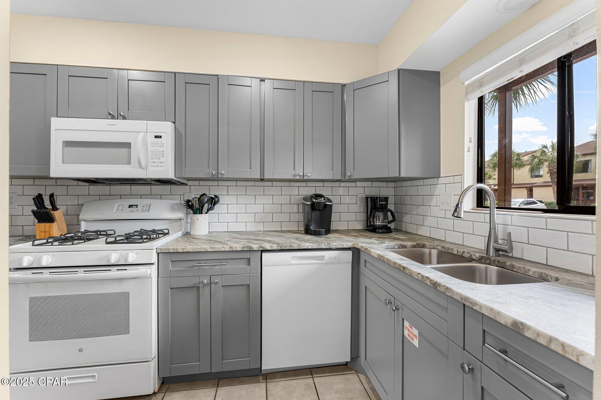 H4gqt1tg3mpyhfcxg_0q 2clgcdhrgo6qq6a6tl3nke