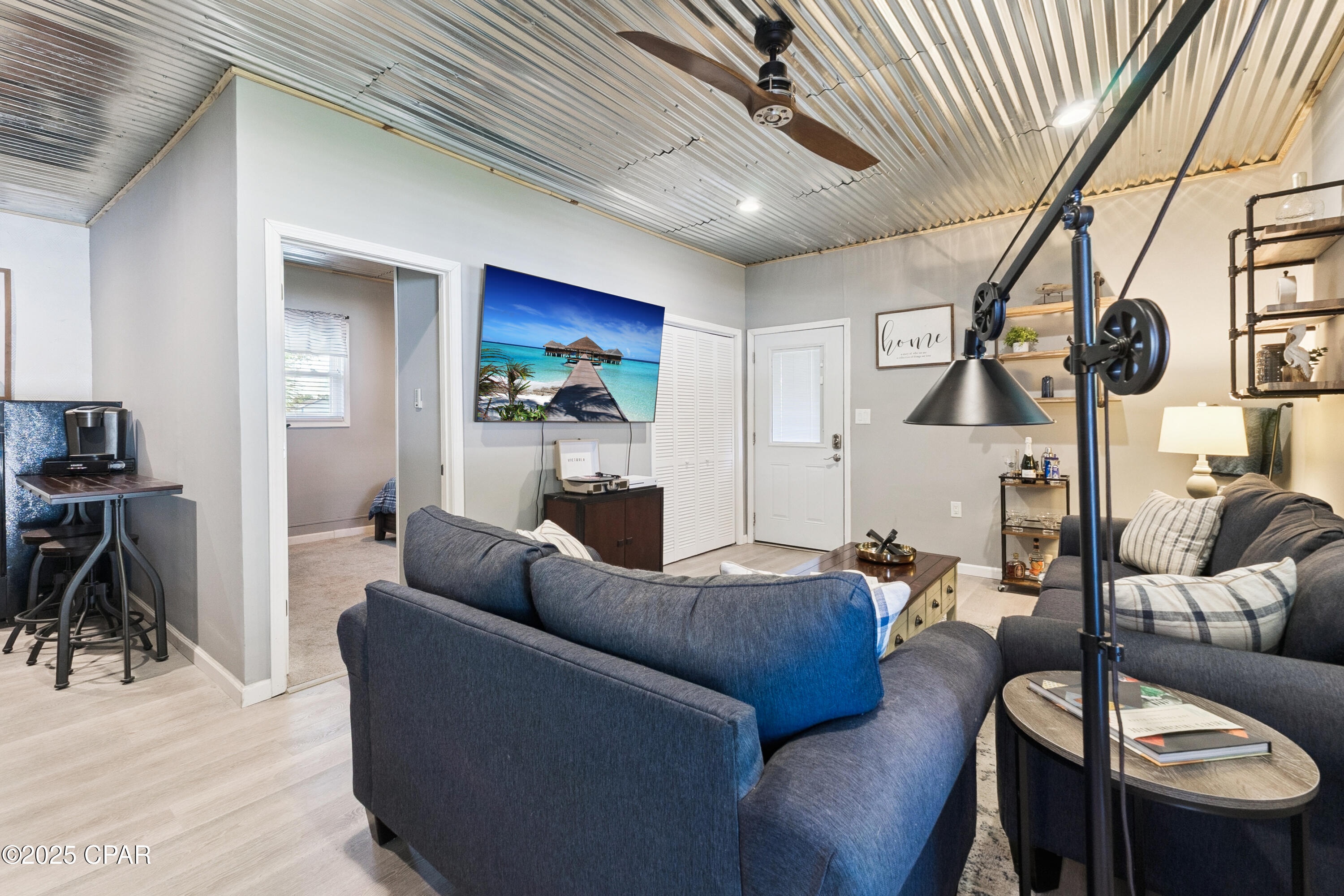 Rtr1jrn0m6yciyuzjiomqminisisc4fbrmlhhp0r_zm